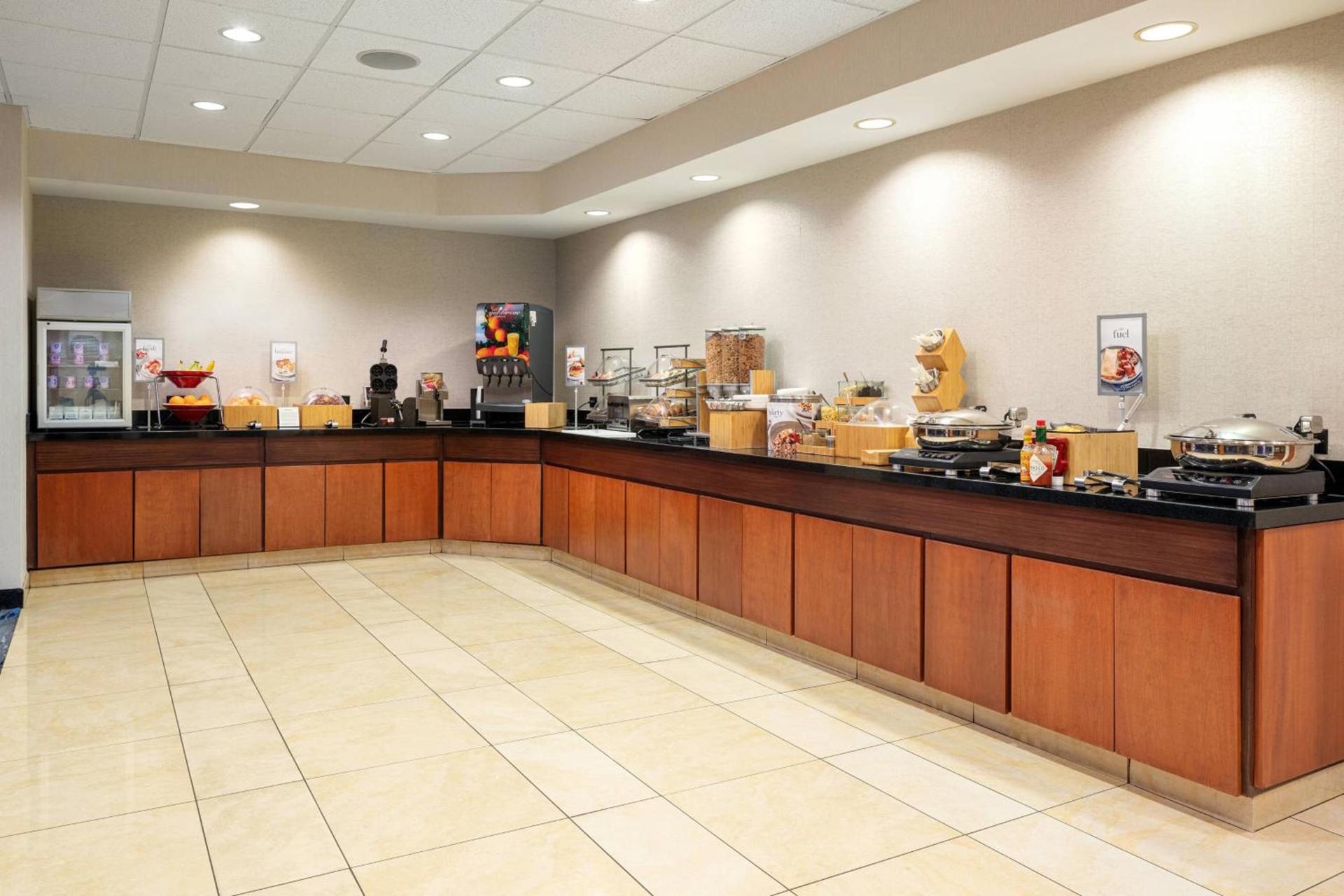Fairfield Inn & Suites by Marriott Visalia Tulare photo 20