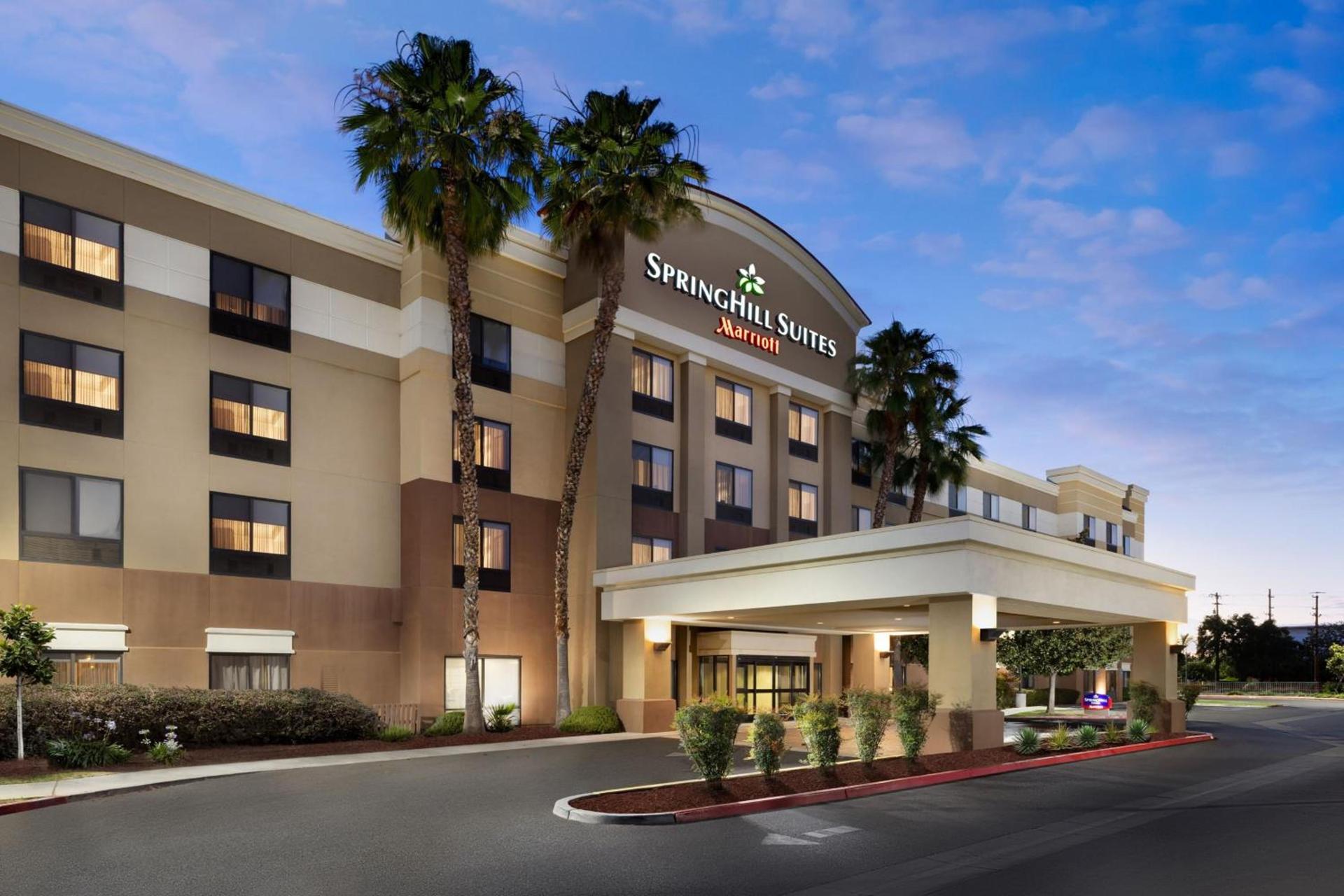 SpringHill Suites Fresno photo 2