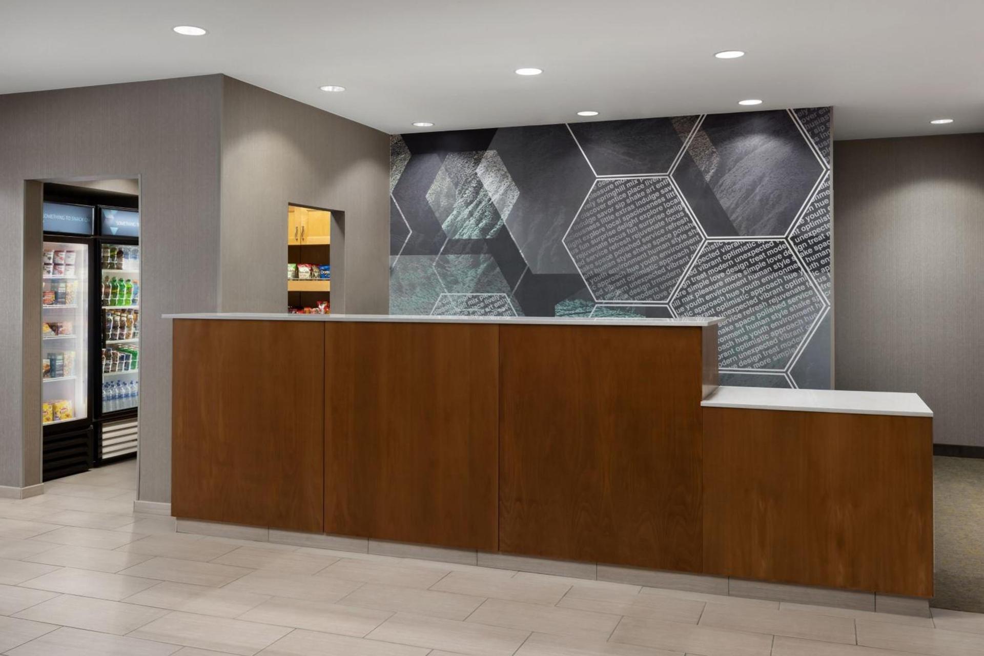 SpringHill Suites Fresno photo 4