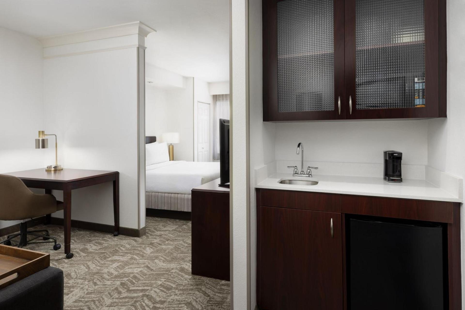 SpringHill Suites Fresno photo 11
