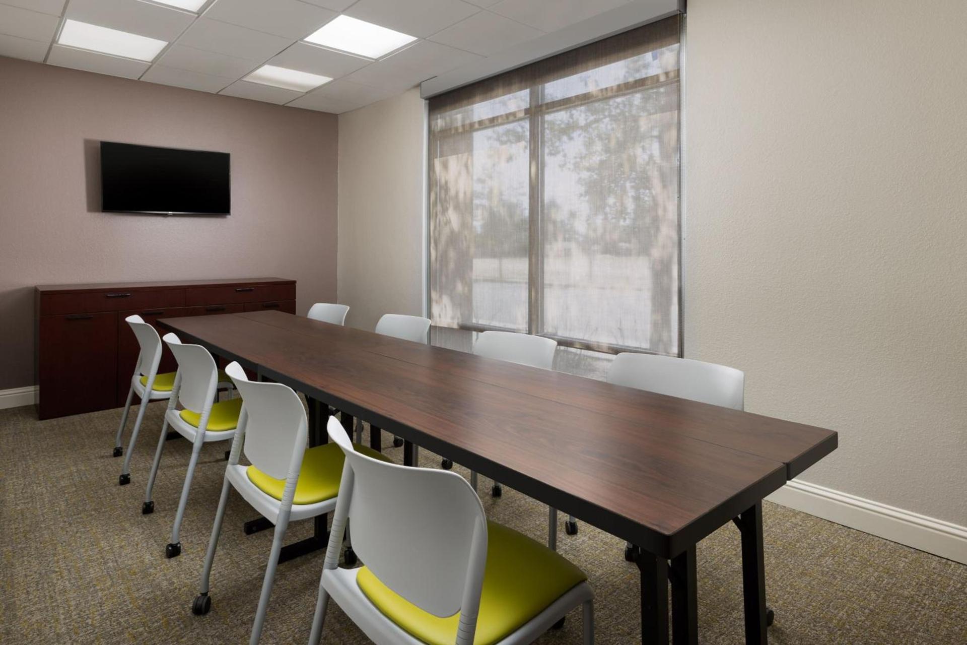 SpringHill Suites Fresno photo 20