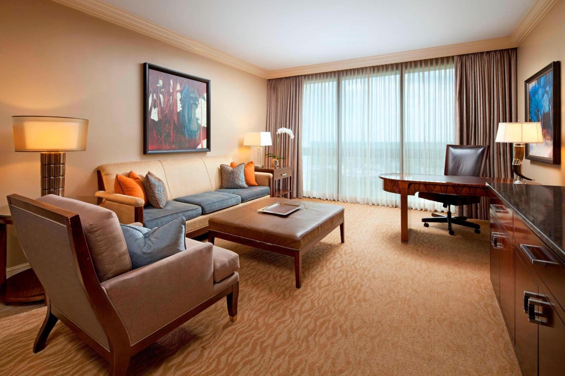 Houston Grand Hotel - River Oaks photo 15