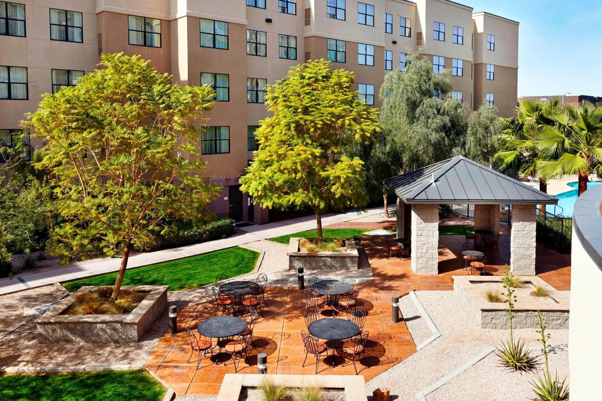 Courtyard Phoenix North / Happy Valley photo 4
