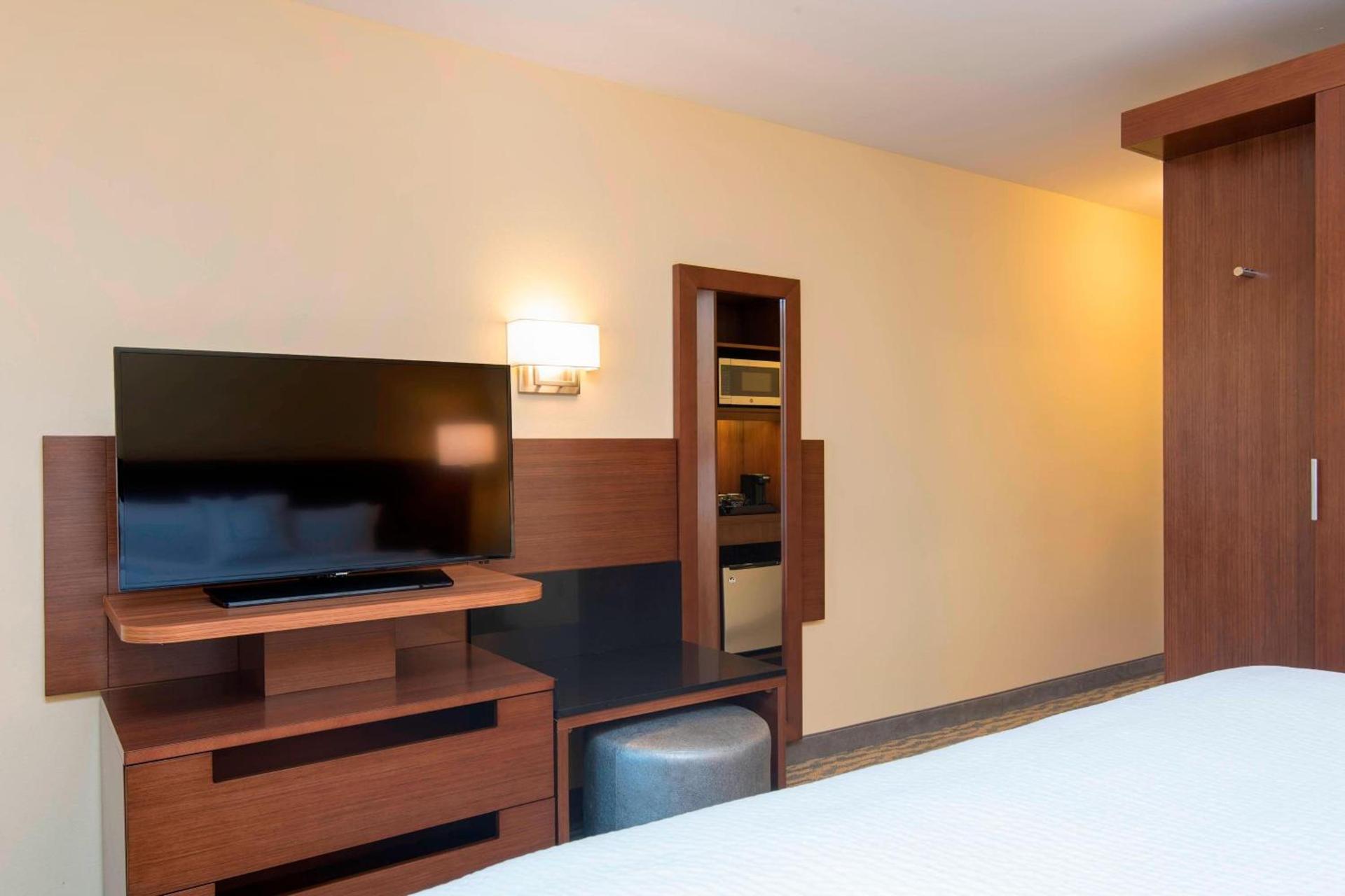 Fairfield Inn & Suites by Marriott Tampa Westshore/Airport photo 8
