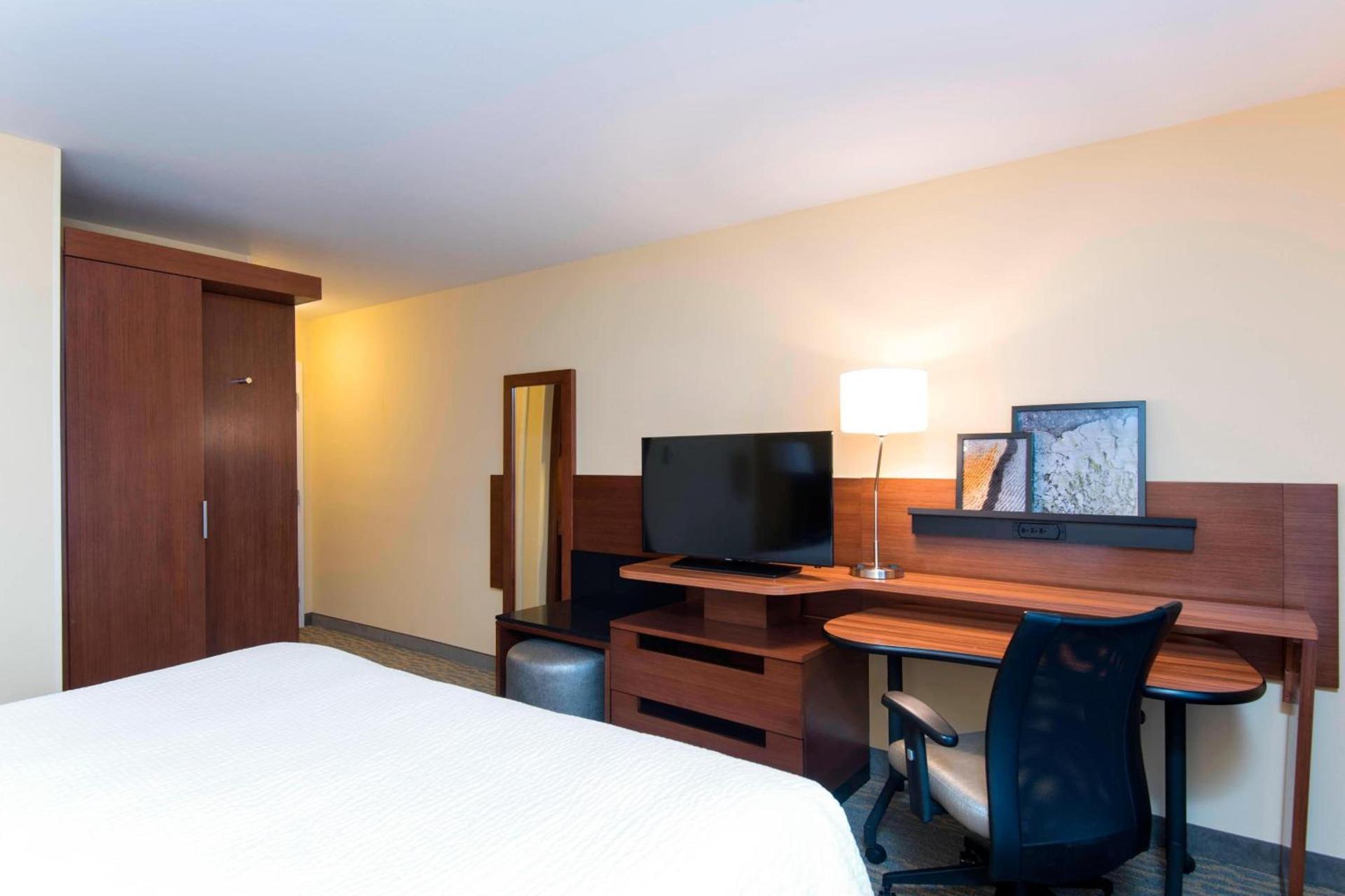 Fairfield Inn & Suites by Marriott Tampa Westshore/Airport photo 9