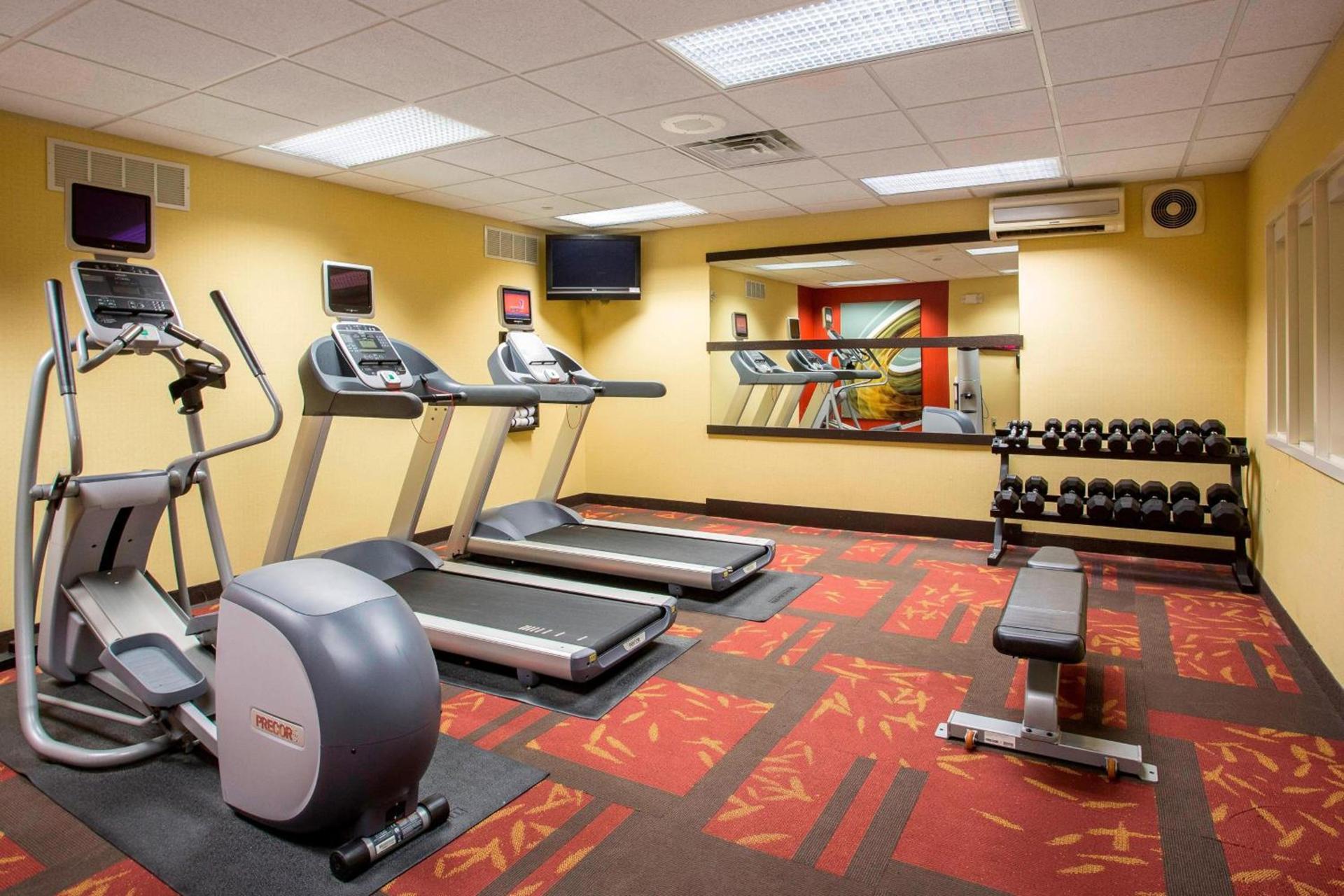 Courtyard by Marriott Peoria photo 25