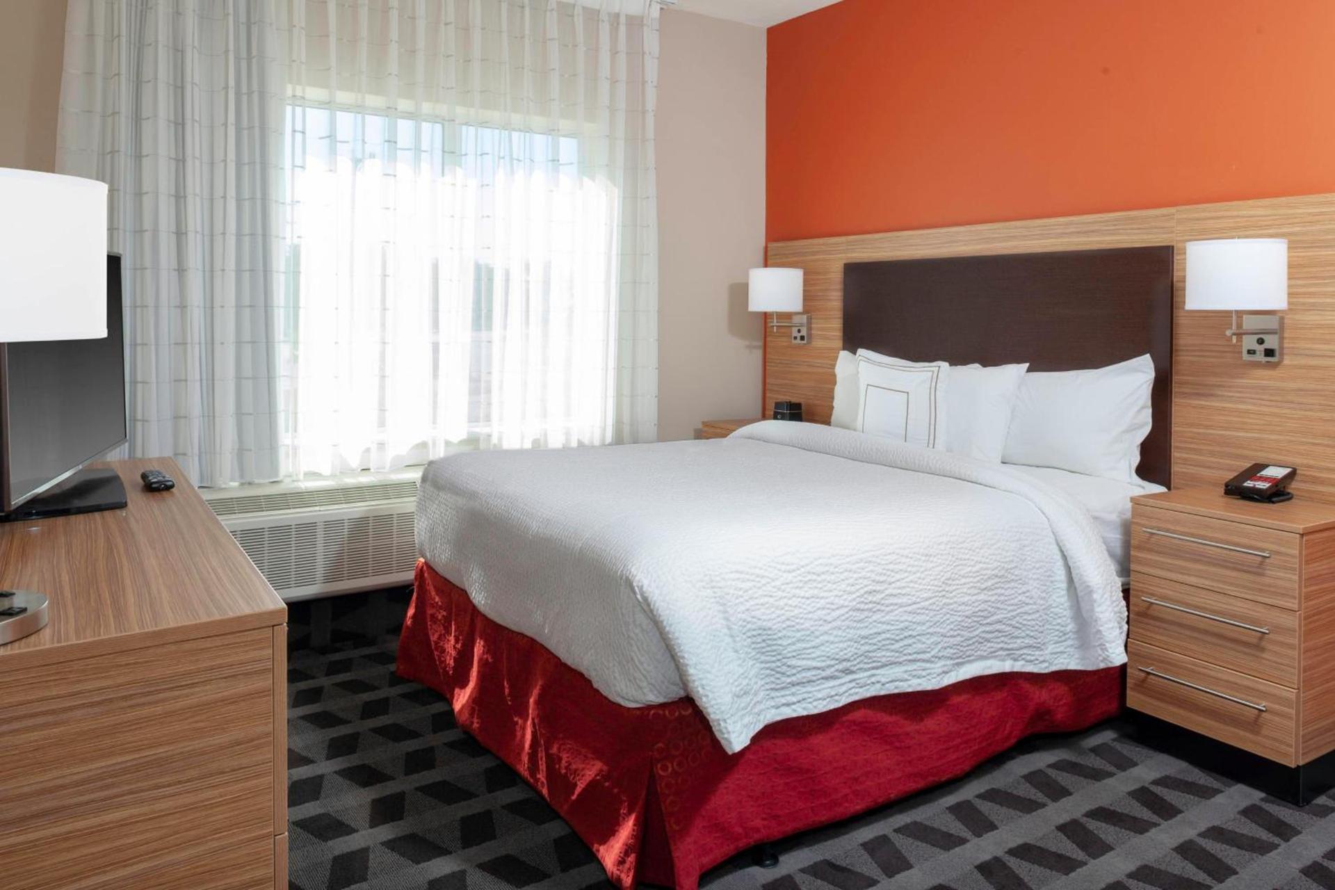 TownePlace Suites by Marriott San Antonio Westover Hills photo 13