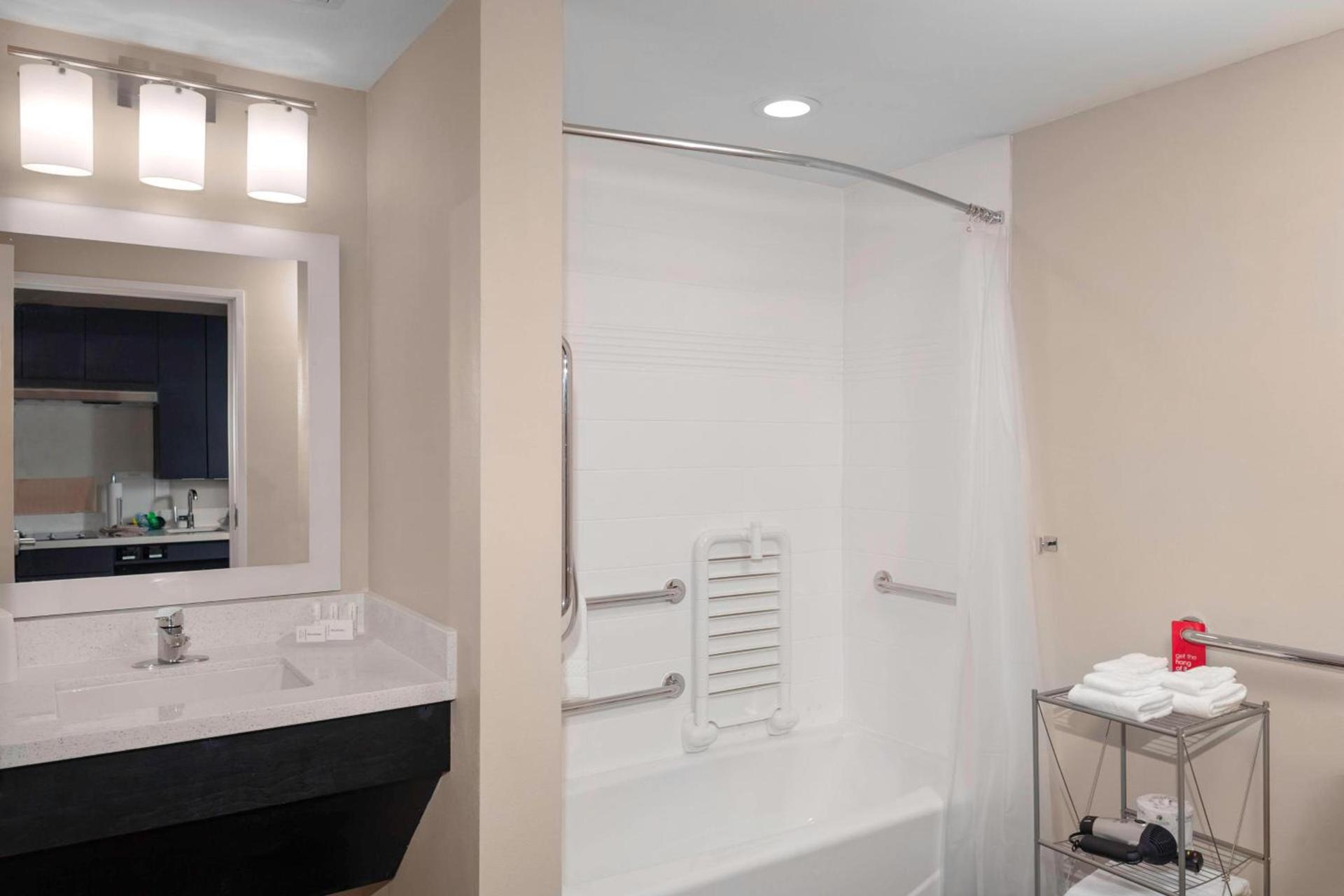 TownePlace Suites by Marriott San Antonio Westover Hills photo 16