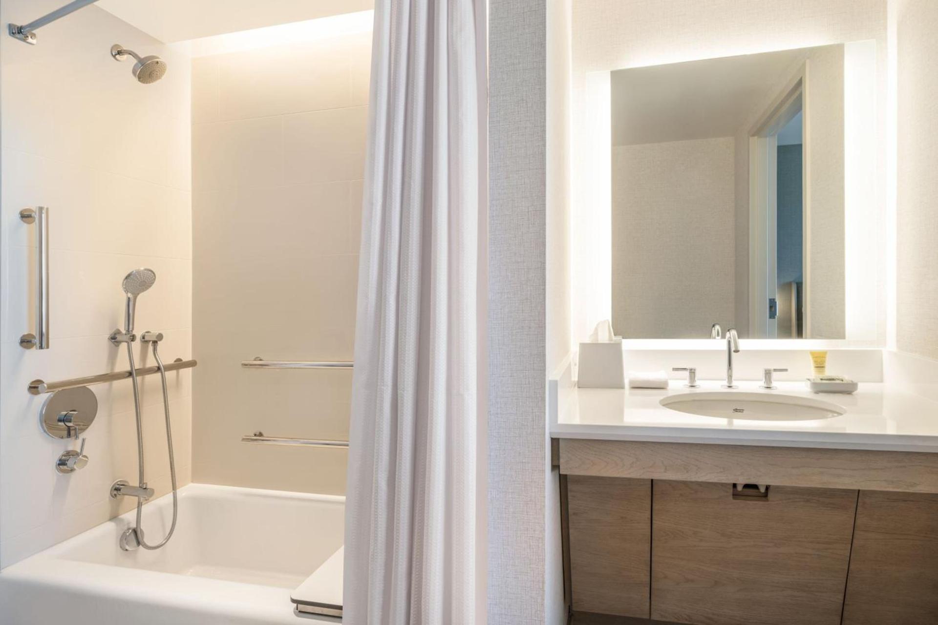 Element by Marriott San Jose Airport photo 33