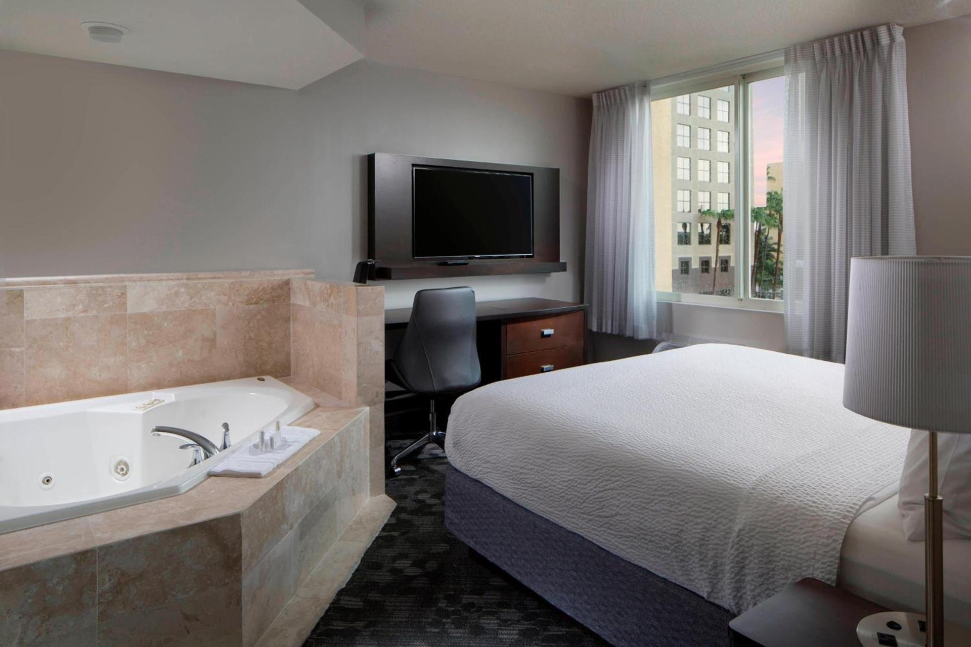 Courtyard Miami Dadeland photo 15