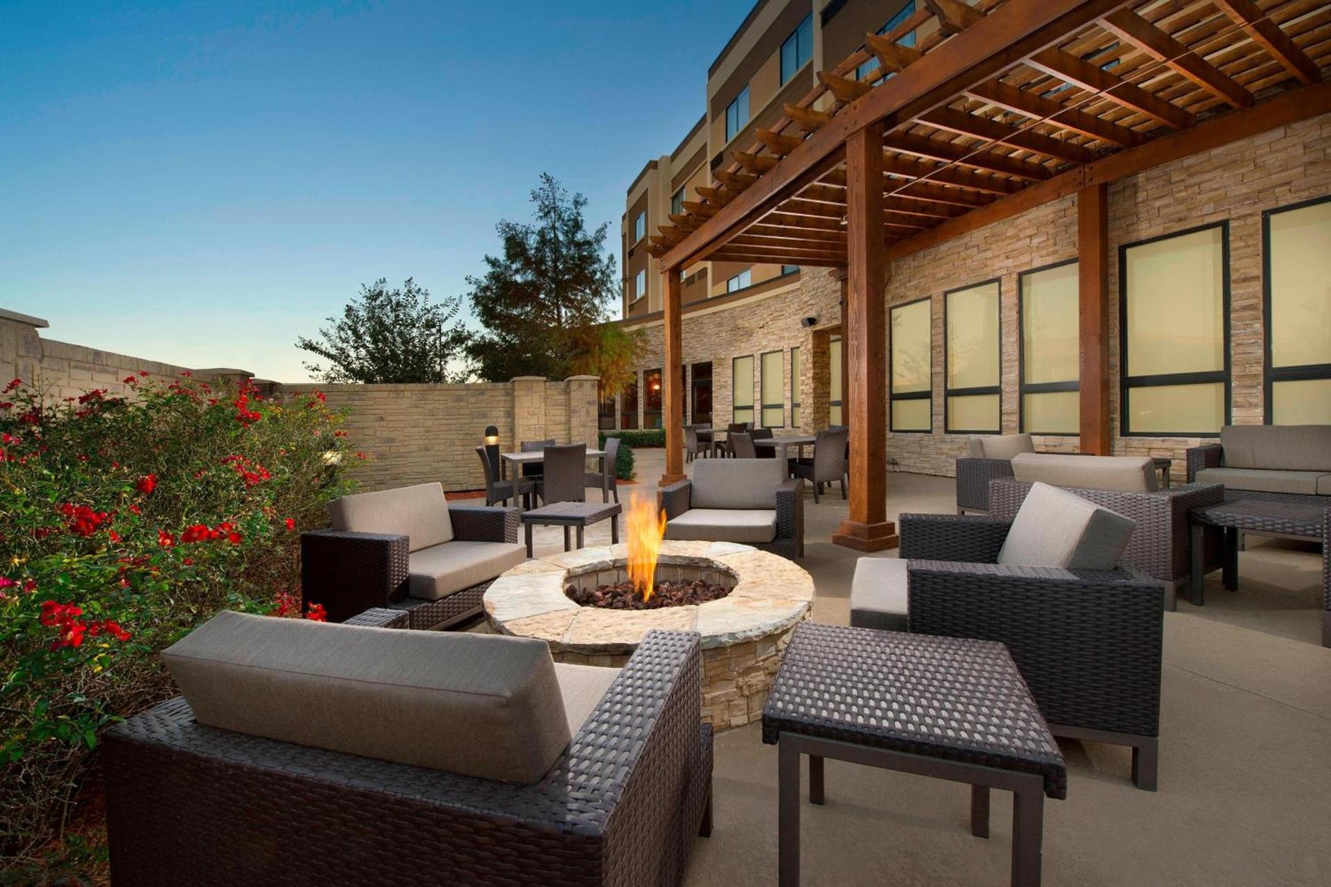 Courtyard by Marriott Wichita Falls photo 33
