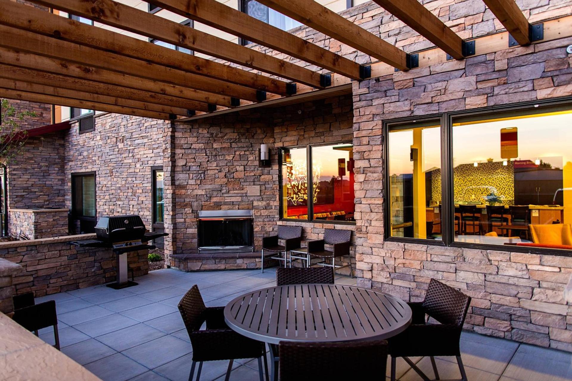 TownePlace Suites by Marriott Lancaster photo 6