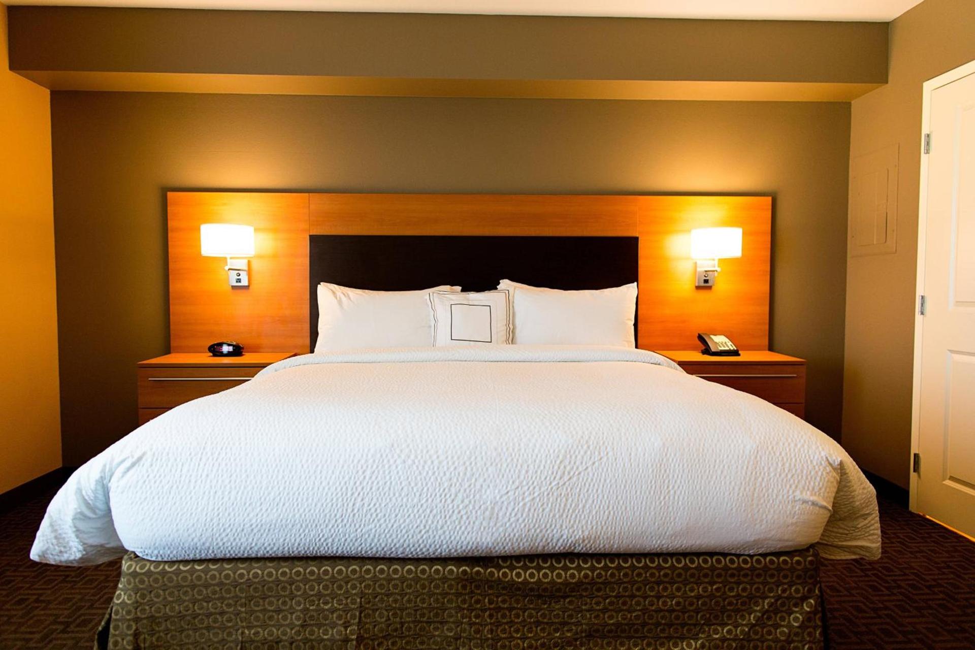 TownePlace Suites by Marriott Lancaster photo 9