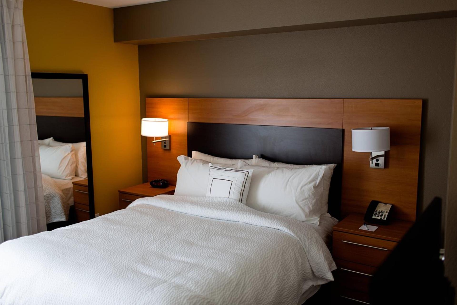 TownePlace Suites by Marriott Lancaster photo 11