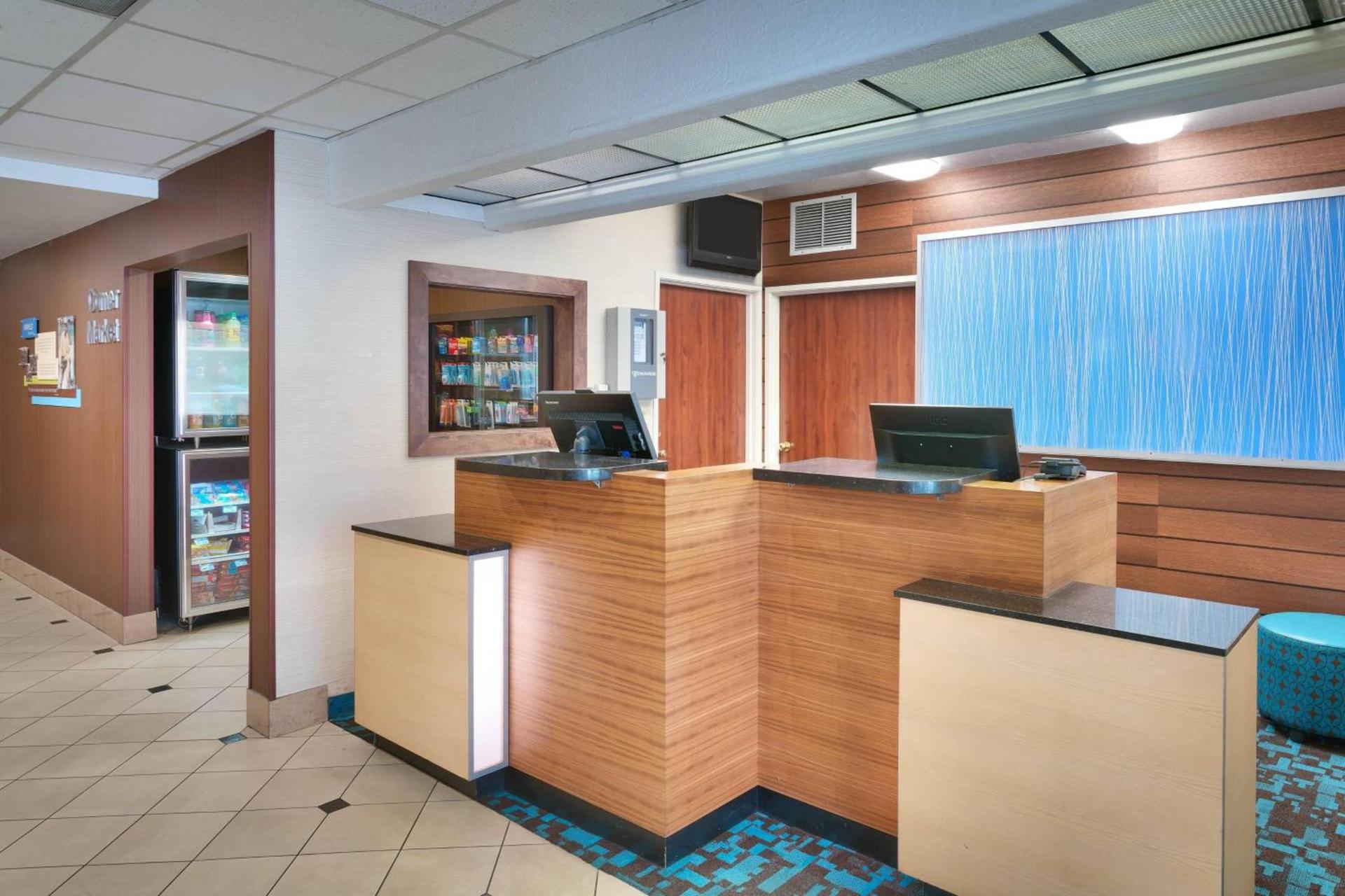 Garner Hotel Provo South by IHG photo 3