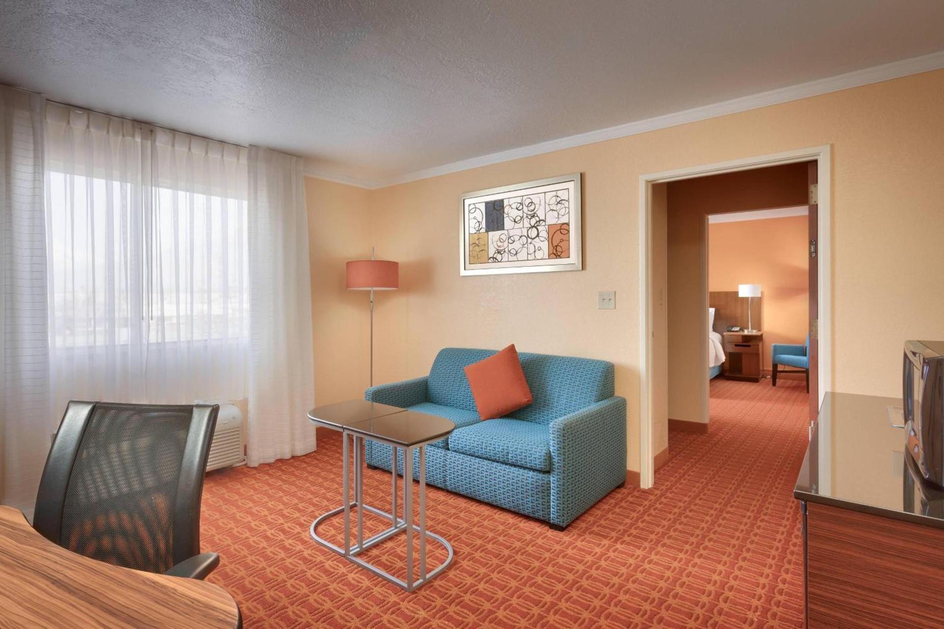 Garner Hotel Provo South by IHG photo 17