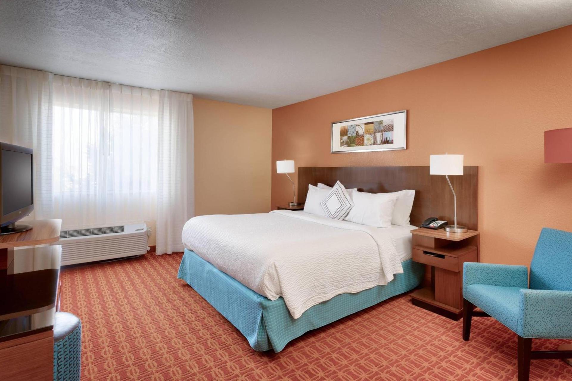 Garner Hotel Provo South by IHG photo 18