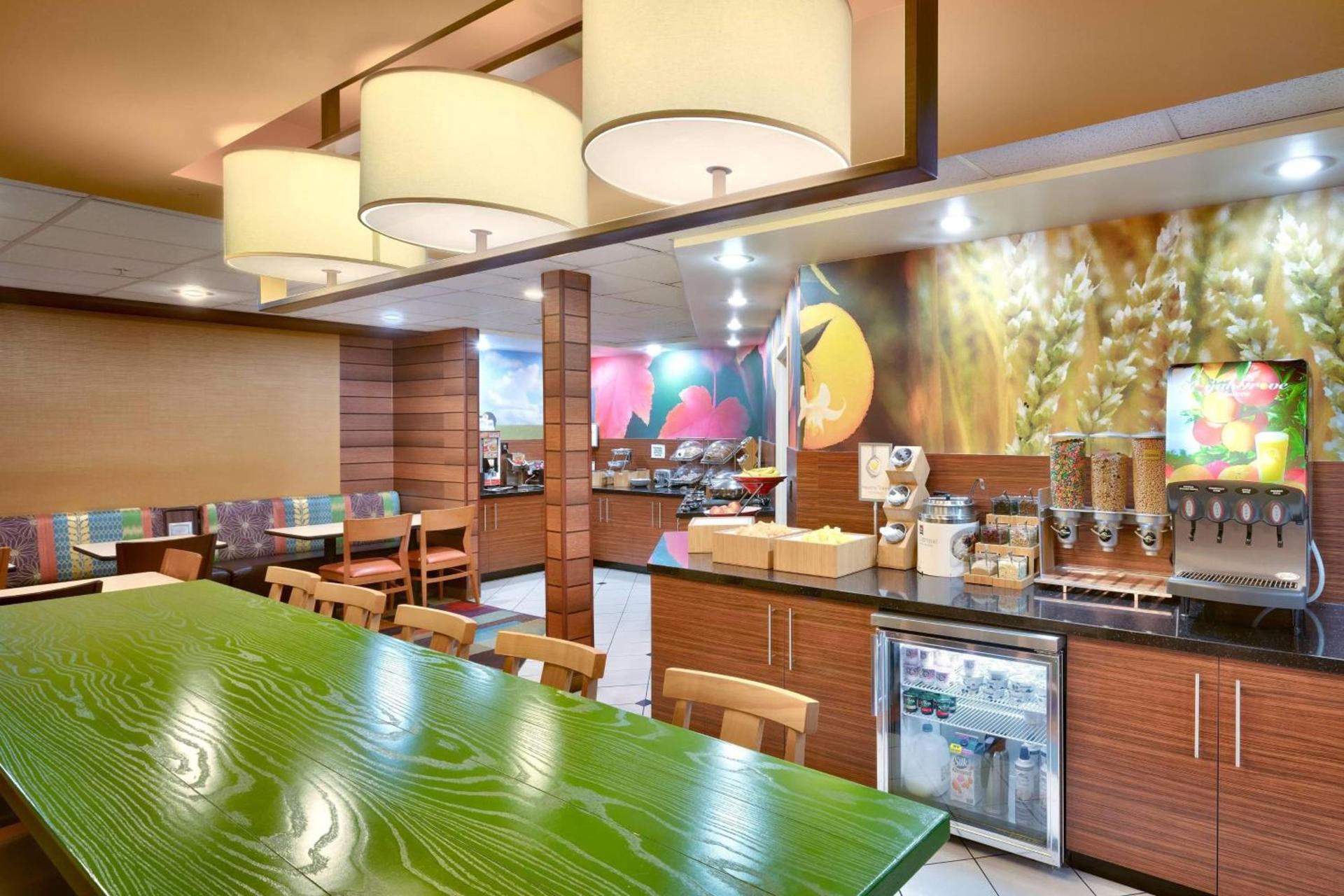 Garner Hotel Provo South by IHG photo 24