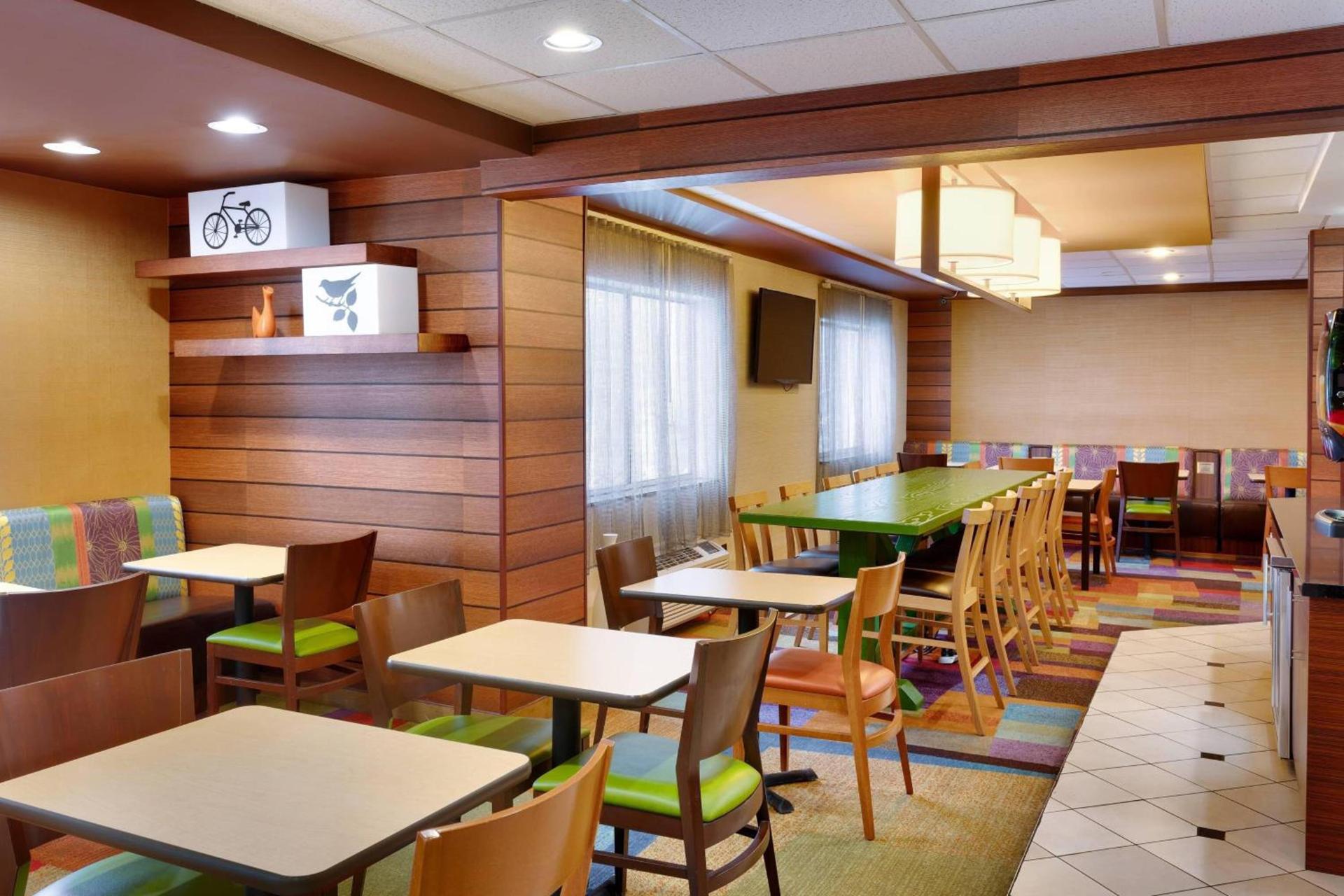 Garner Hotel Provo South by IHG photo 25