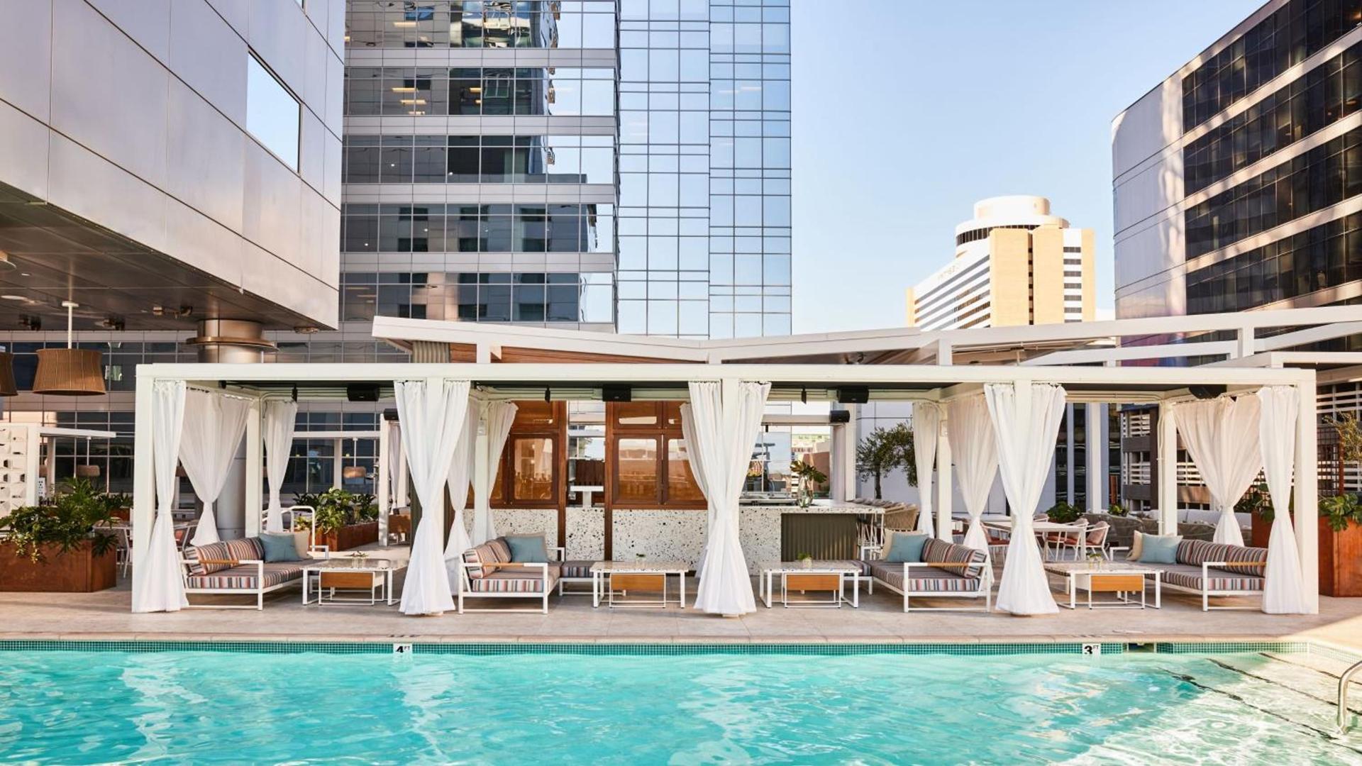 Kimpton Hotel Palomar Phoenix Cityscape by IHG photo 5