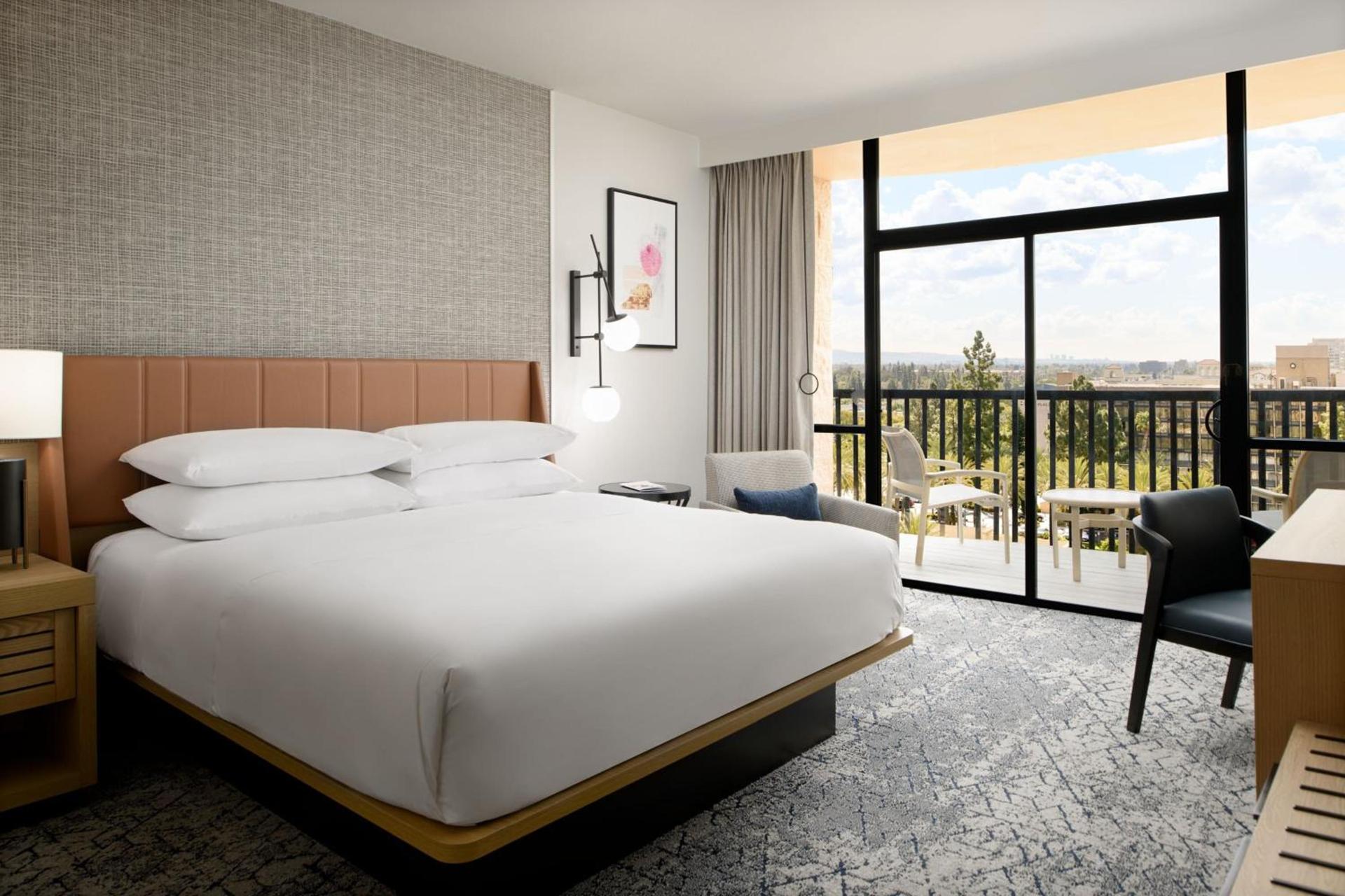 Sheraton Park Hotel at the Anaheim Resort photo 15