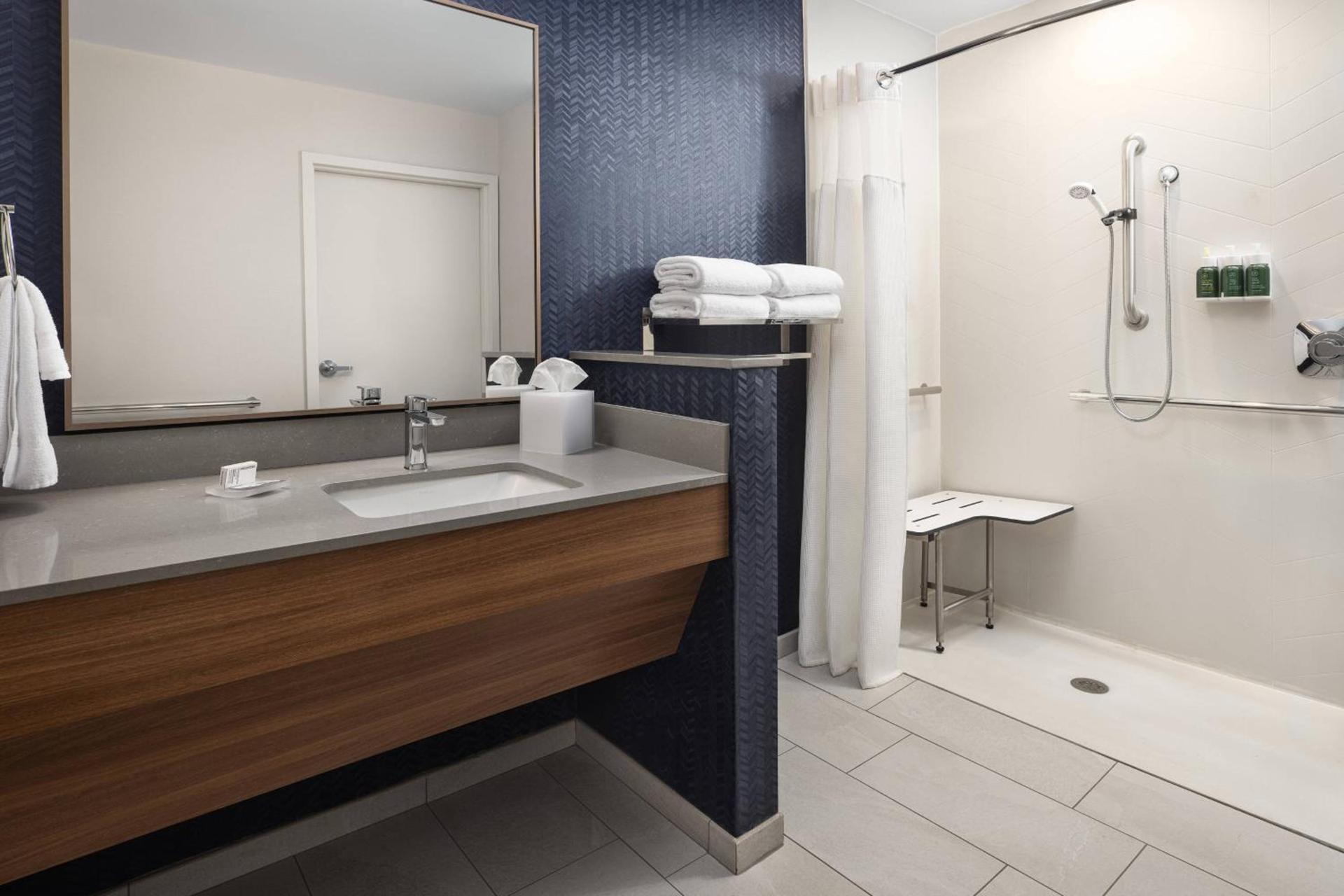 Fairfield Inn & Suites by Marriott South Kingstown Newport Area photo 11