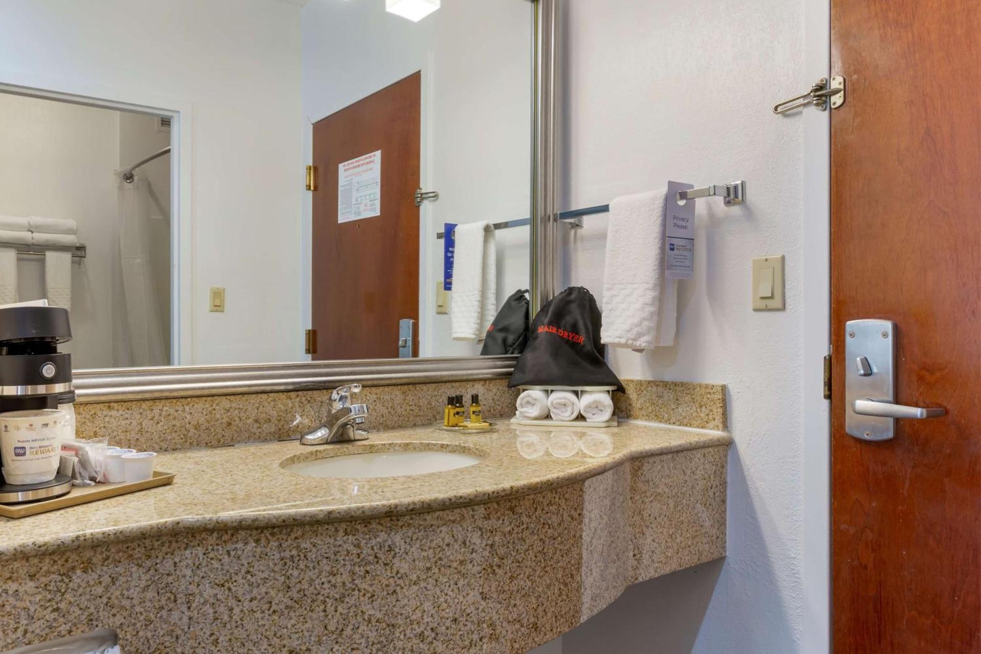 Best Western Plus South Hill Inn photo 30