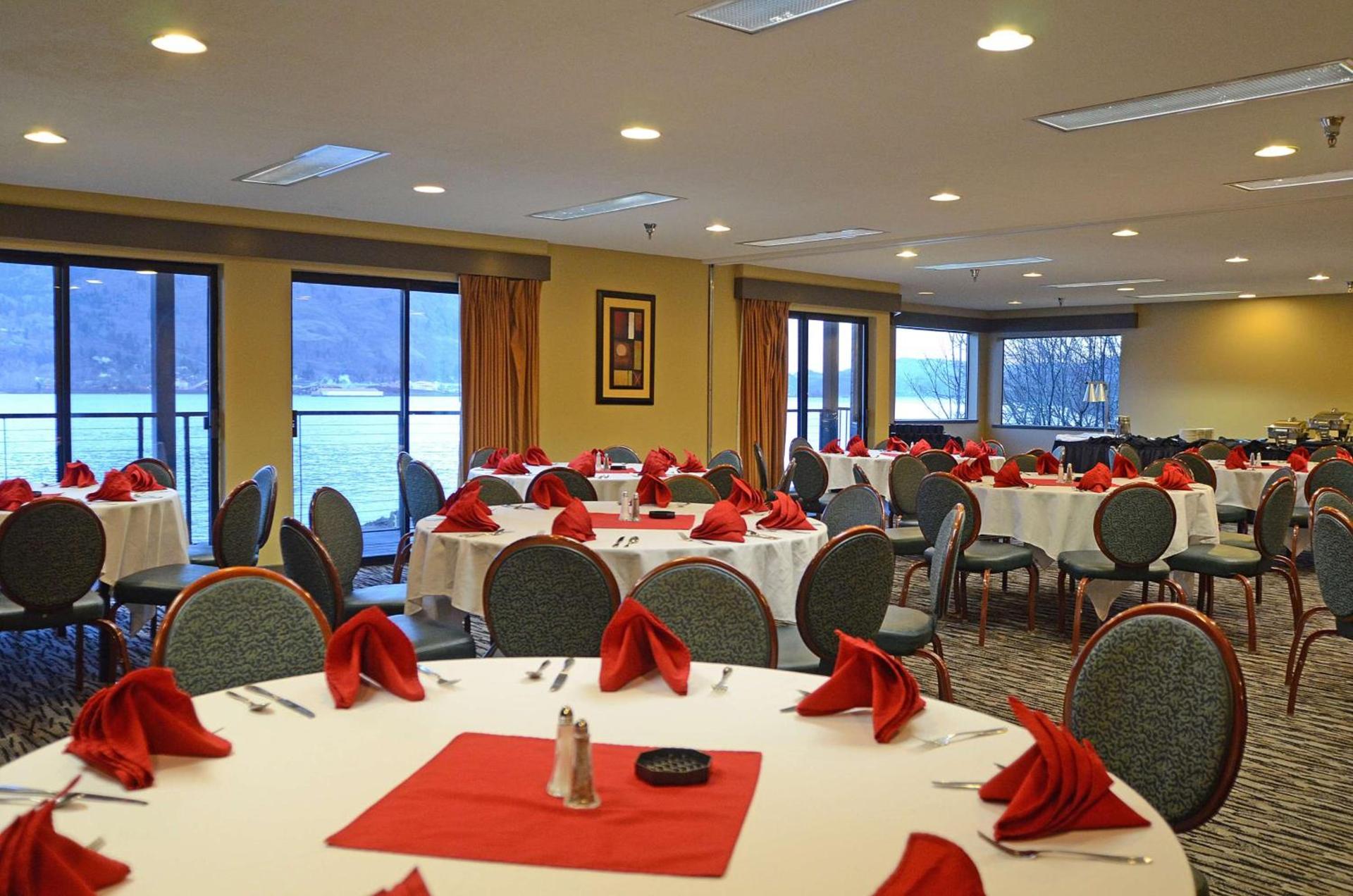 Best Western Plus Hood River Inn photo 24