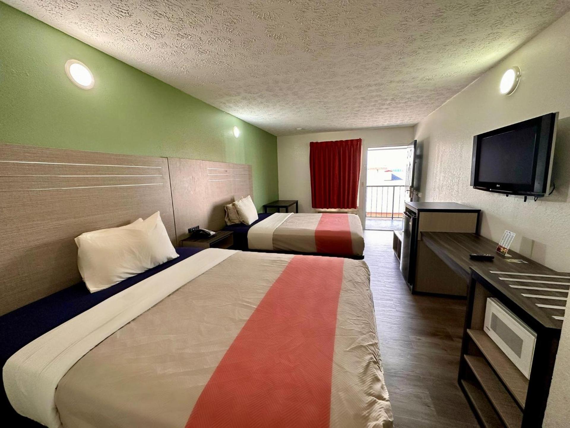 Park Inn by Radisson, Pigeon Forge South photo 43
