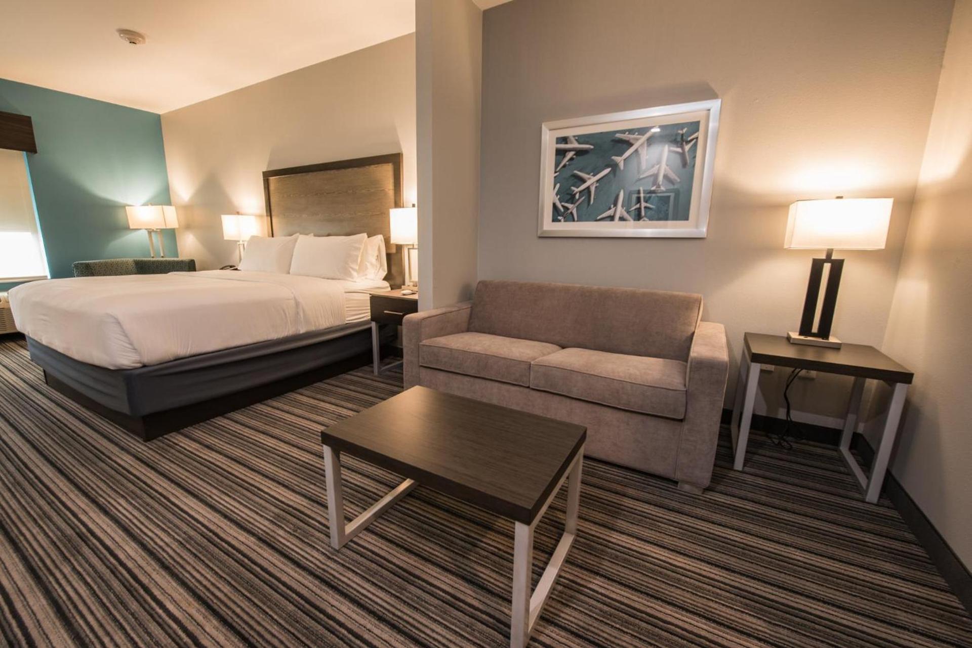 Holiday Inn Express & Suites Houston - Hobby Airport Area by IHG photo 67