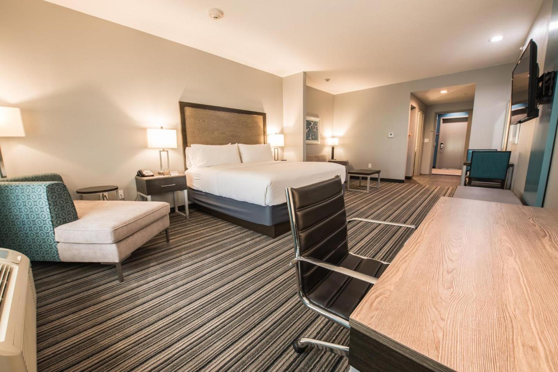 Holiday Inn Express & Suites Houston - Hobby Airport Area by IHG photo 76