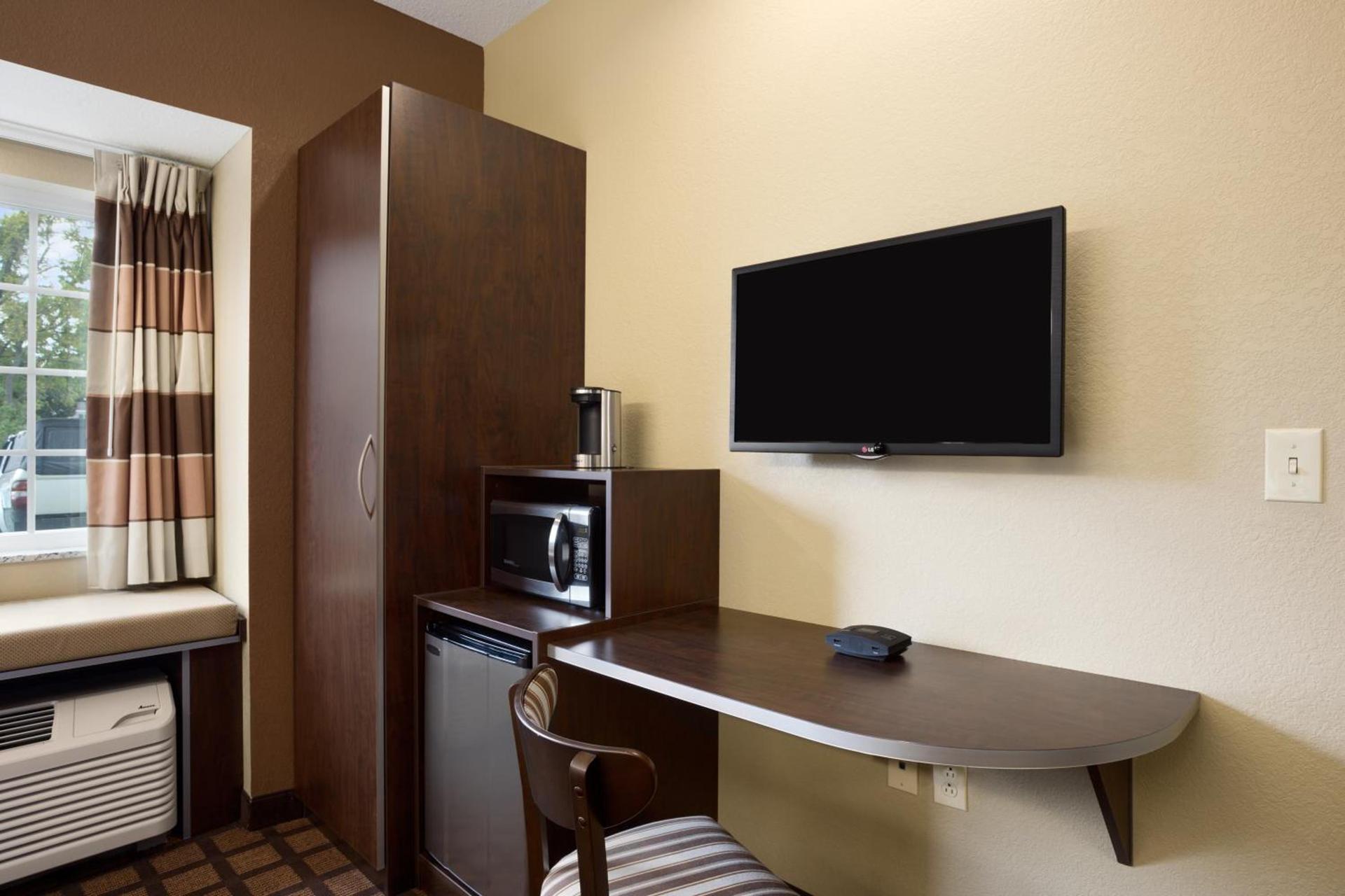 Sonesta Essential Fairmont photo 5