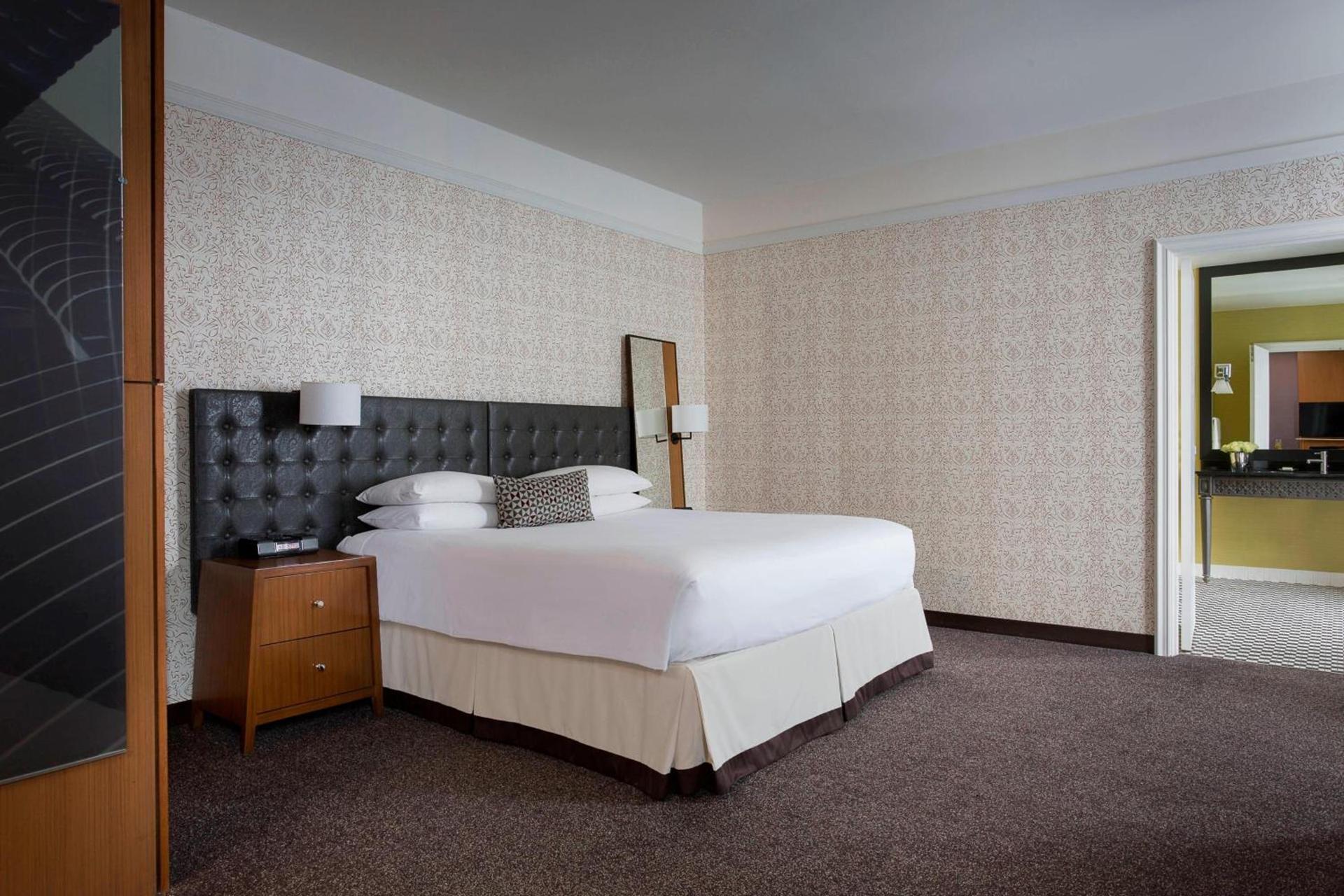 Hotel Chicago Downtown, Autograph Collection photo 18