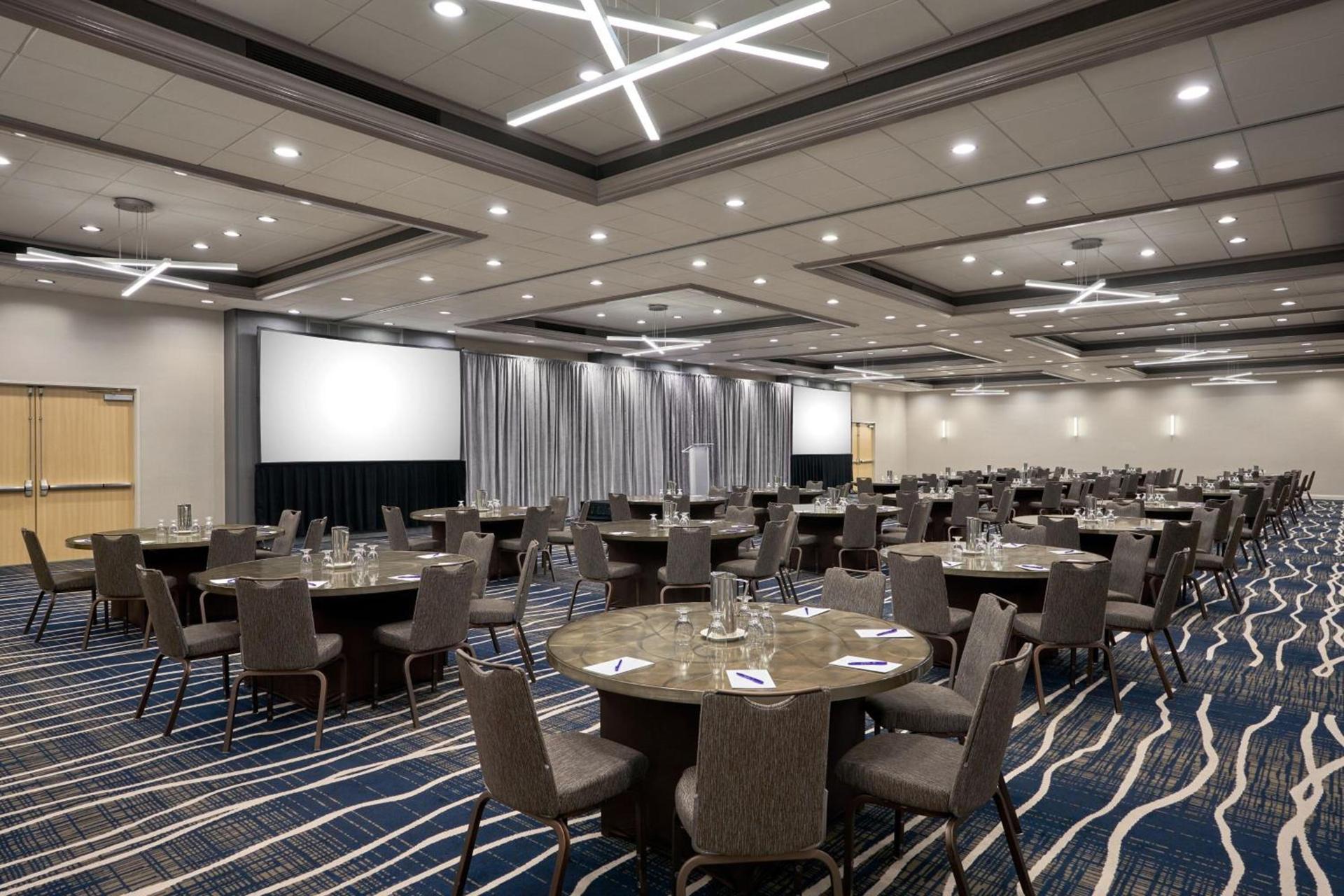 Delta Hotels by Marriott Minneapolis Northeast photo 36