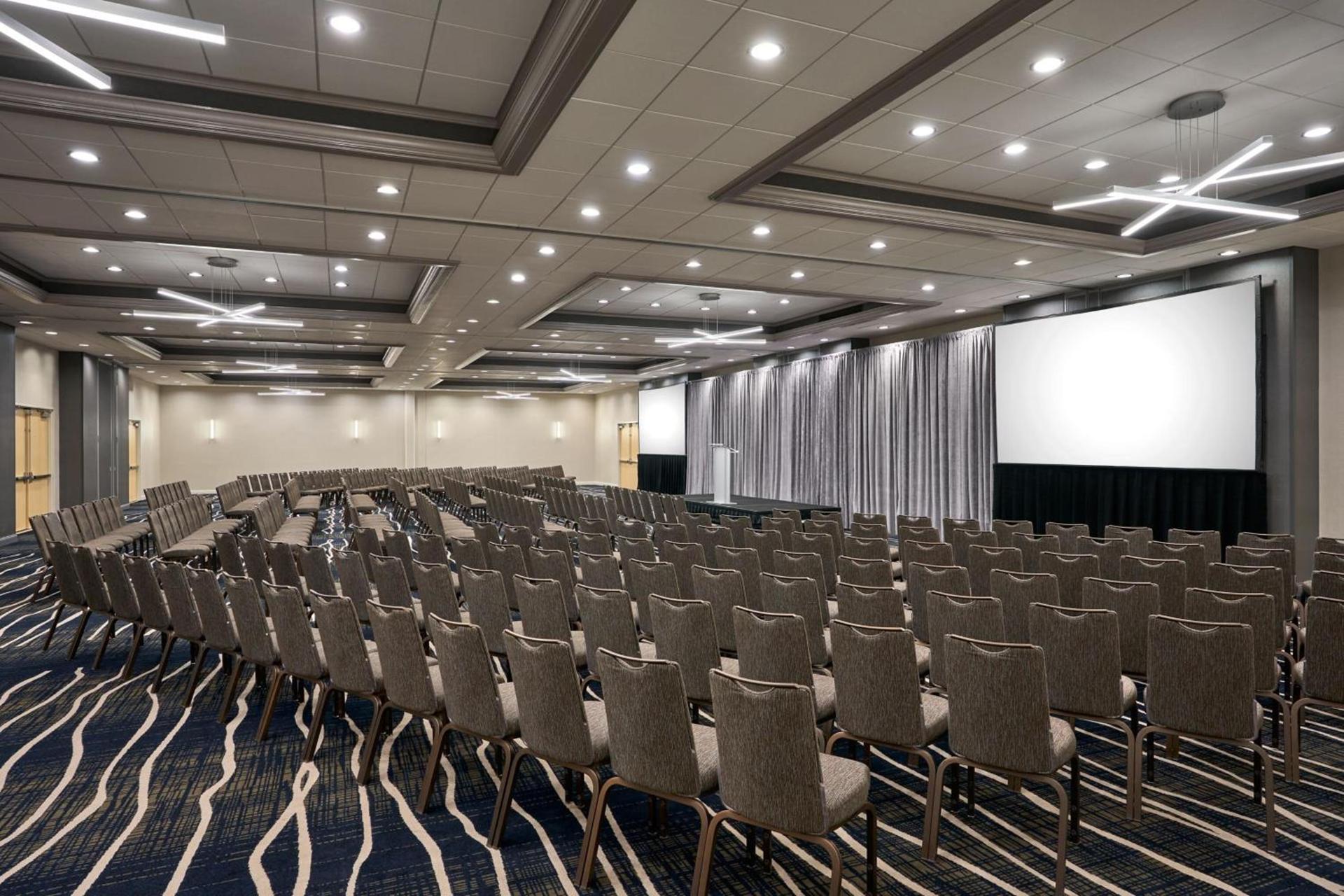 Delta Hotels by Marriott Minneapolis Northeast photo 43