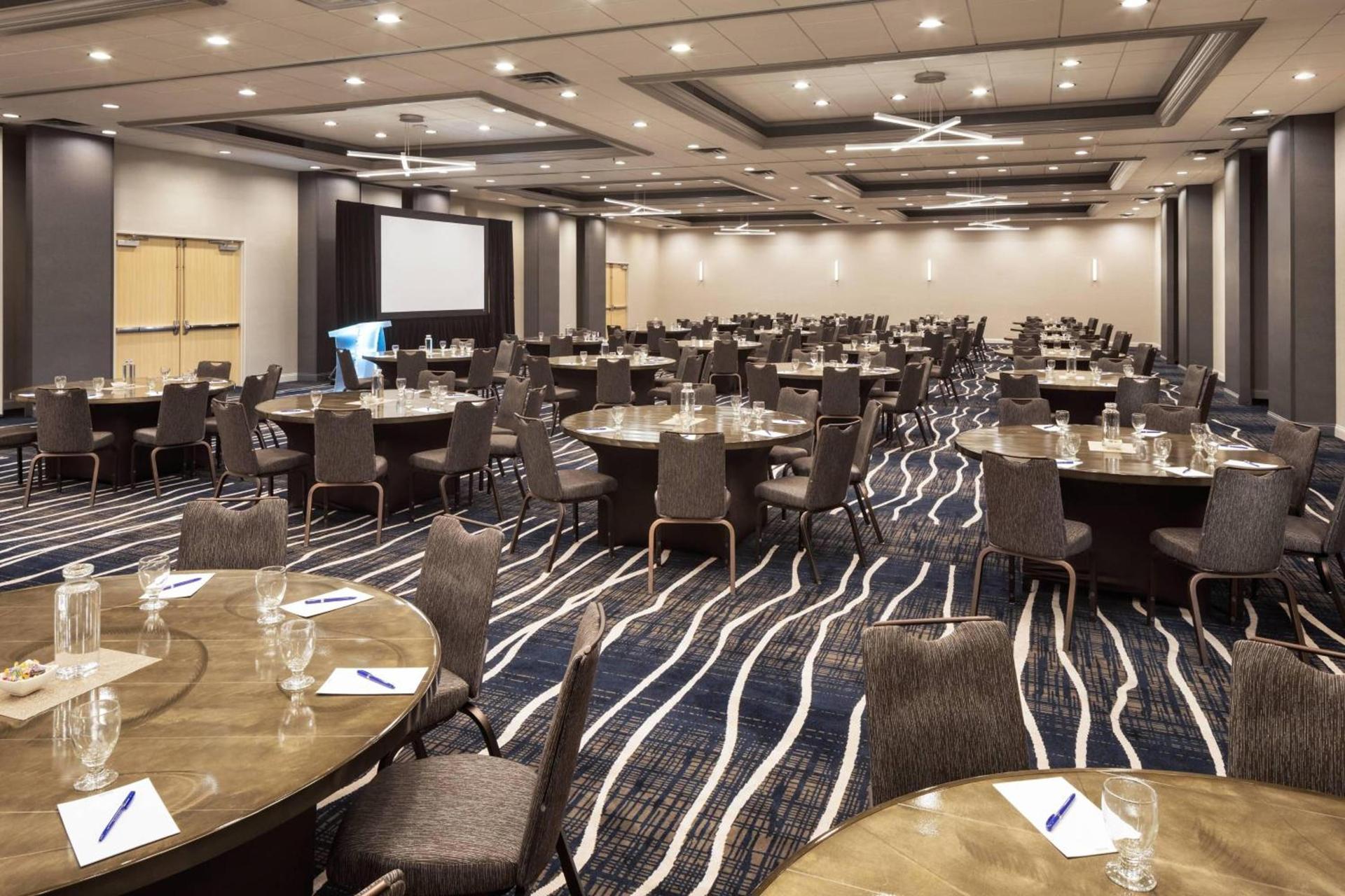 Delta Hotels by Marriott Minneapolis Northeast photo 37