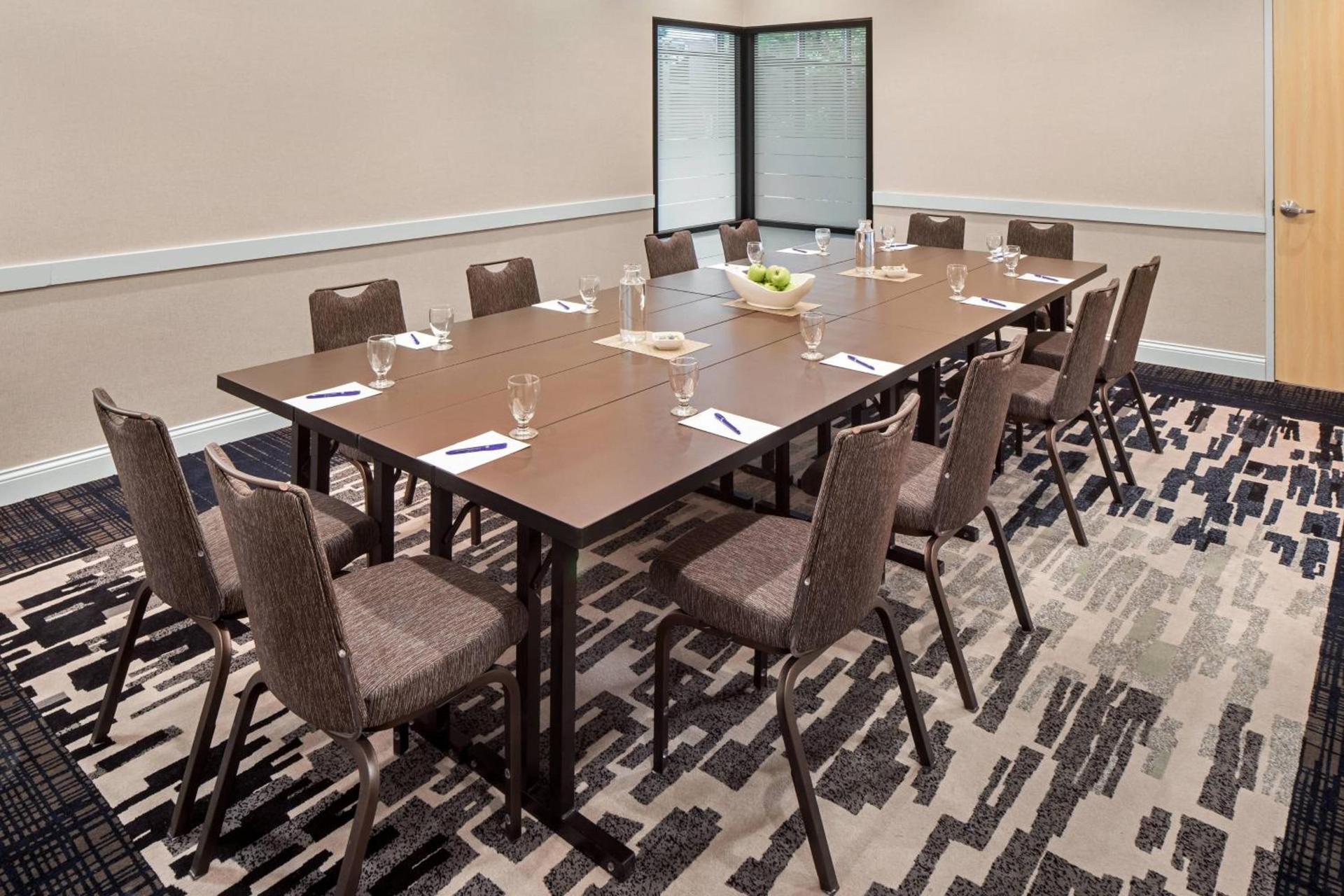 Delta Hotels by Marriott Minneapolis Northeast photo 46