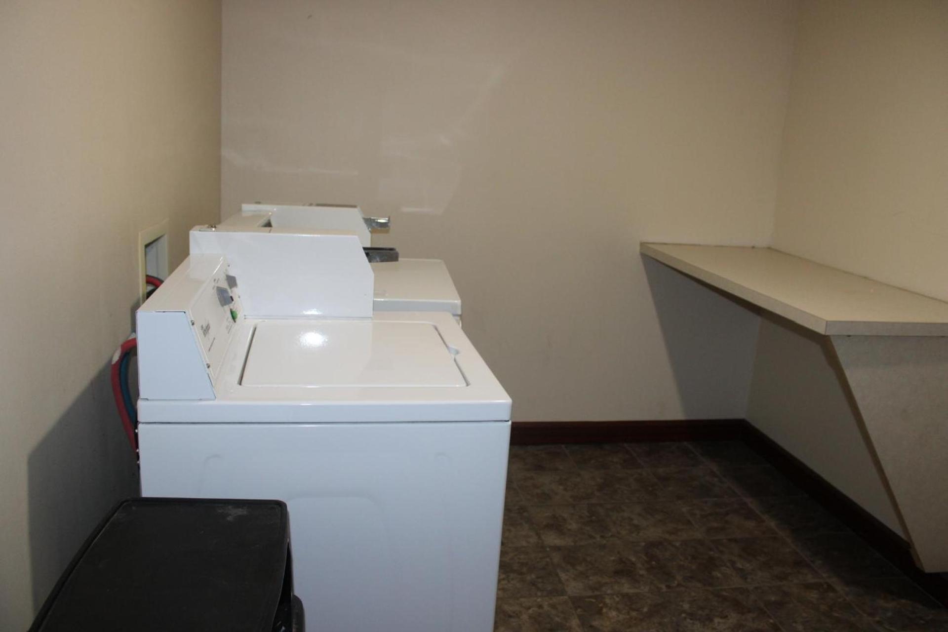 Quality Suites photo 72
