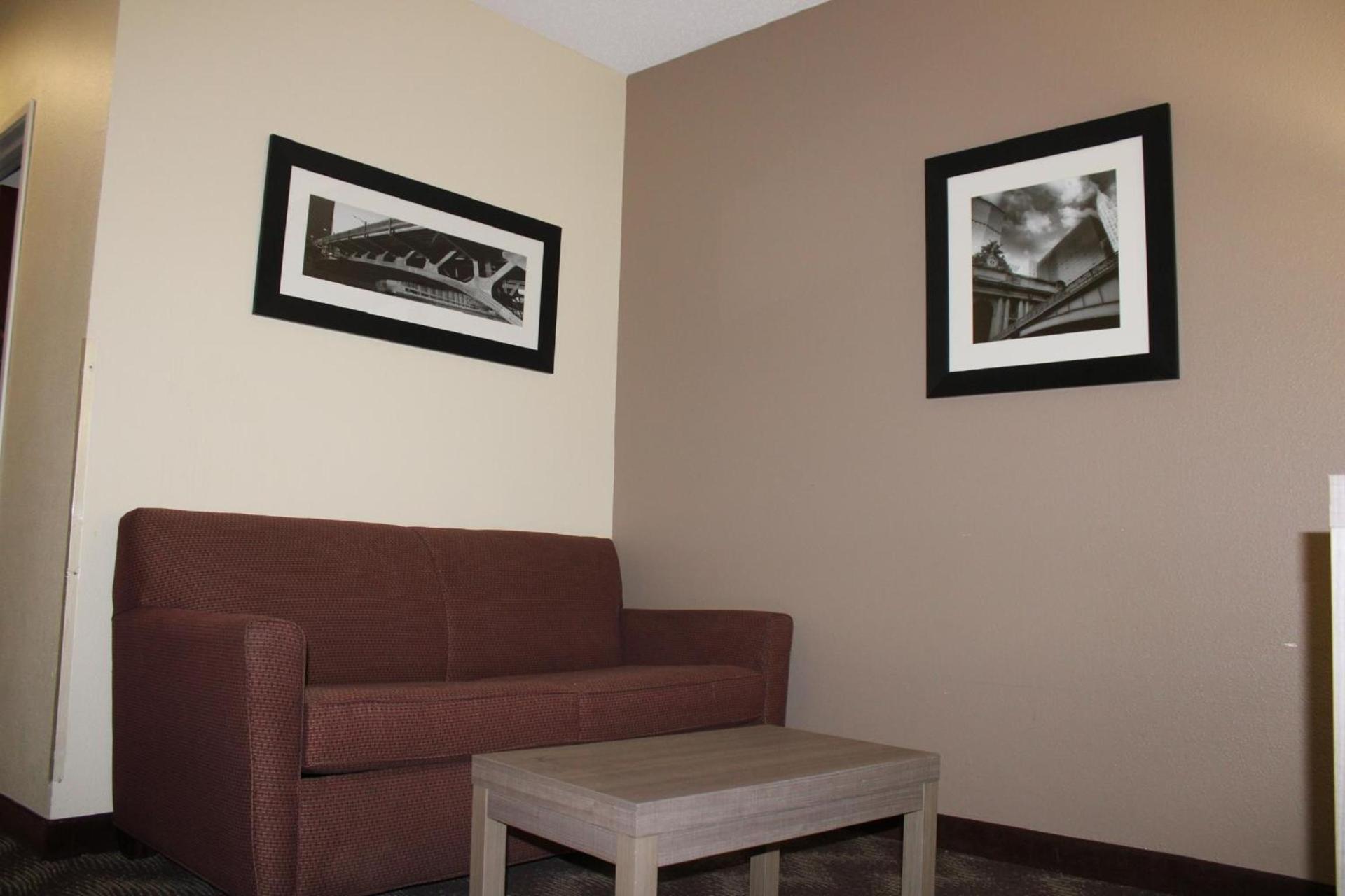 Quality Suites photo 67