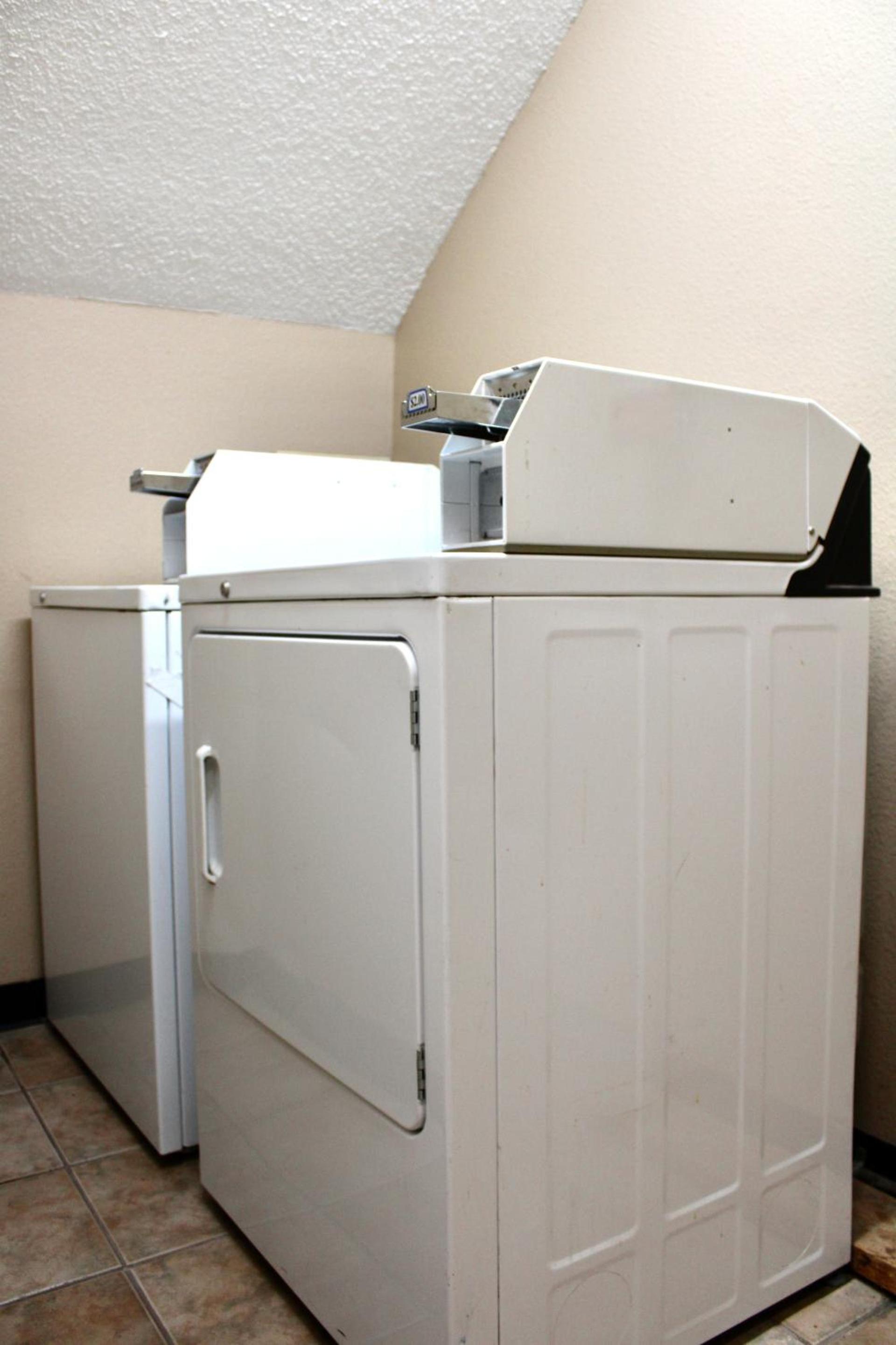 HomeTown Inn & Suites photo 29