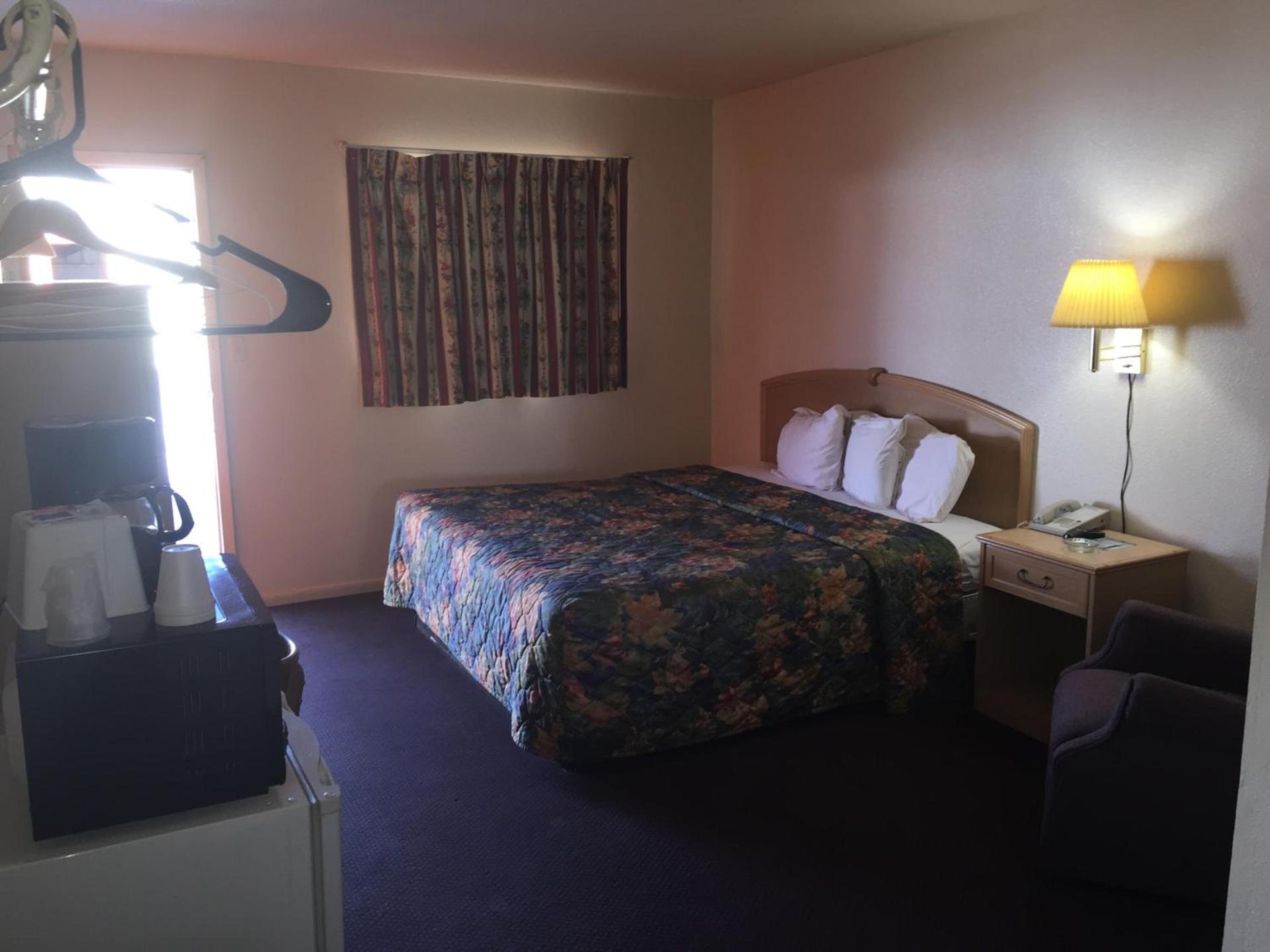 Avalon Motel photo 10