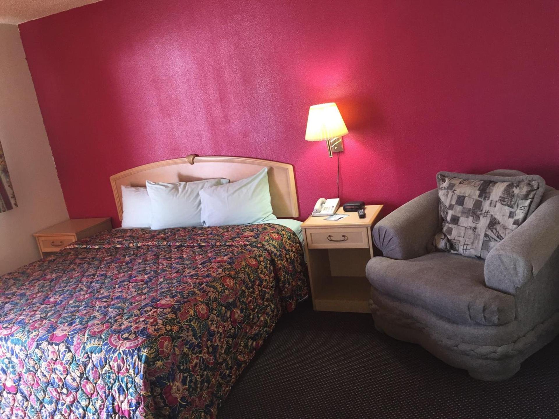 Avalon Motel photo 13
