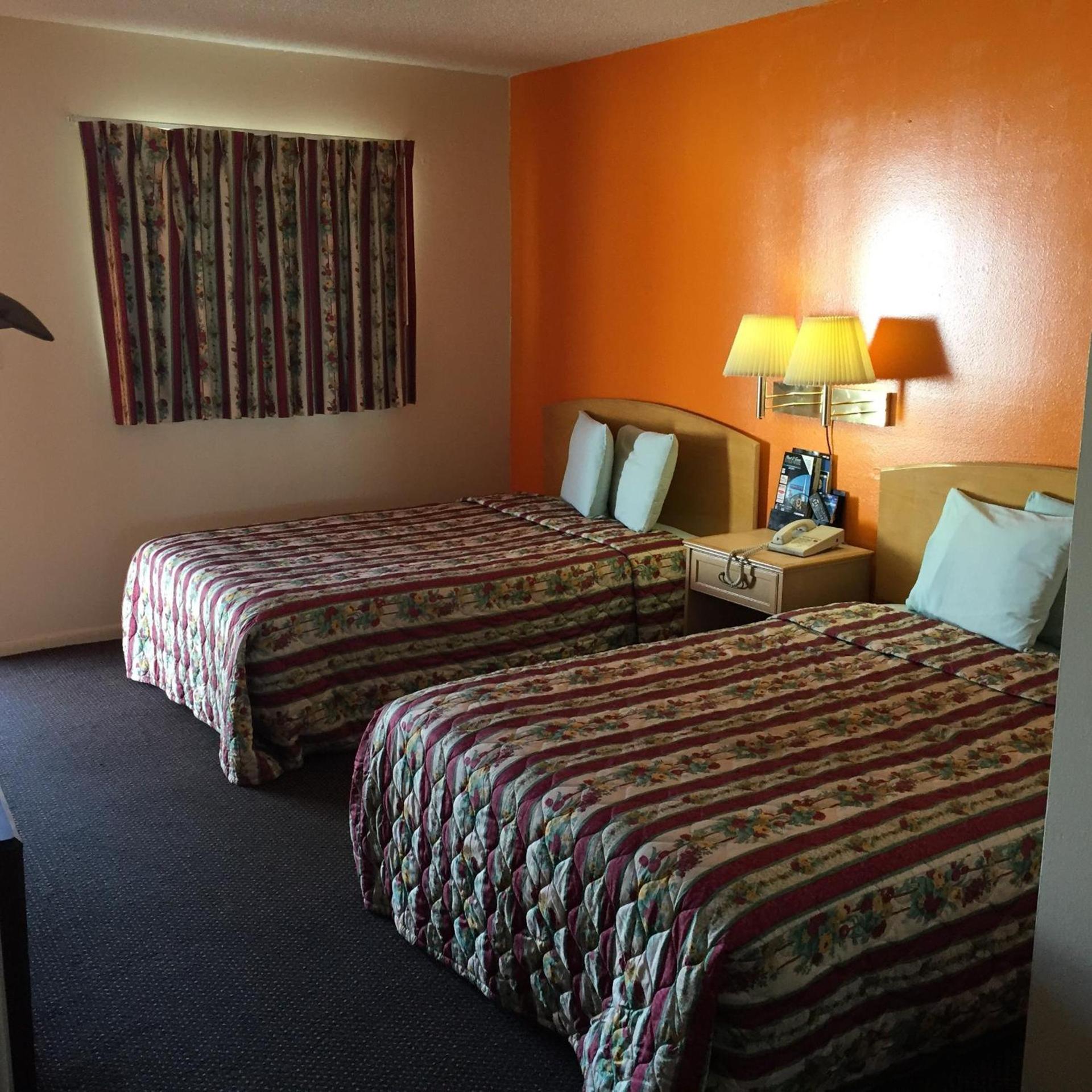 Avalon Motel photo 15