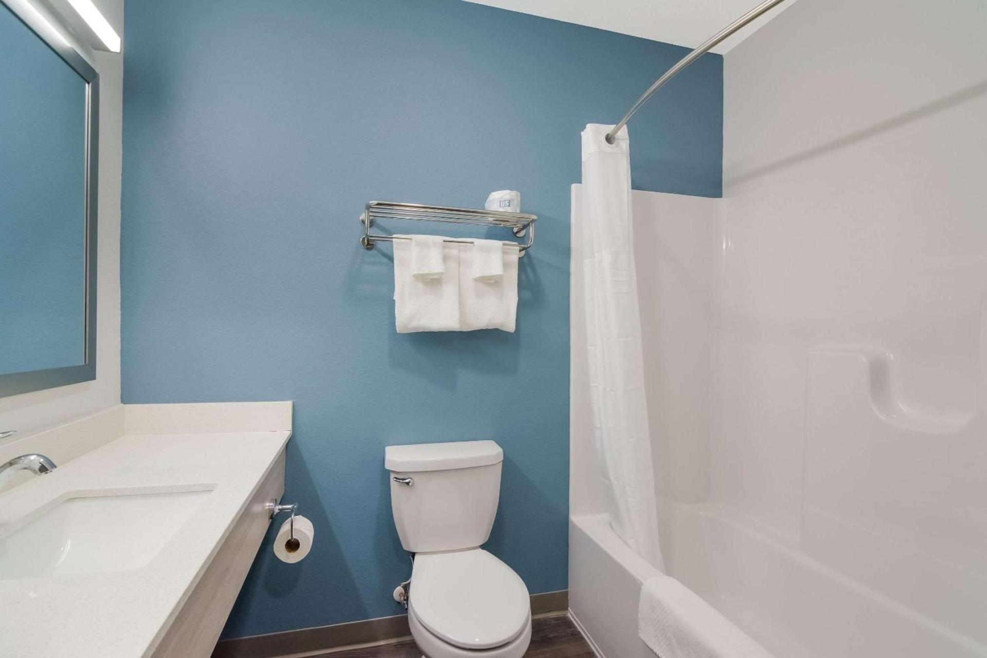 WoodSpring Suites Morrisville - Raleigh Durham Airport photo 18