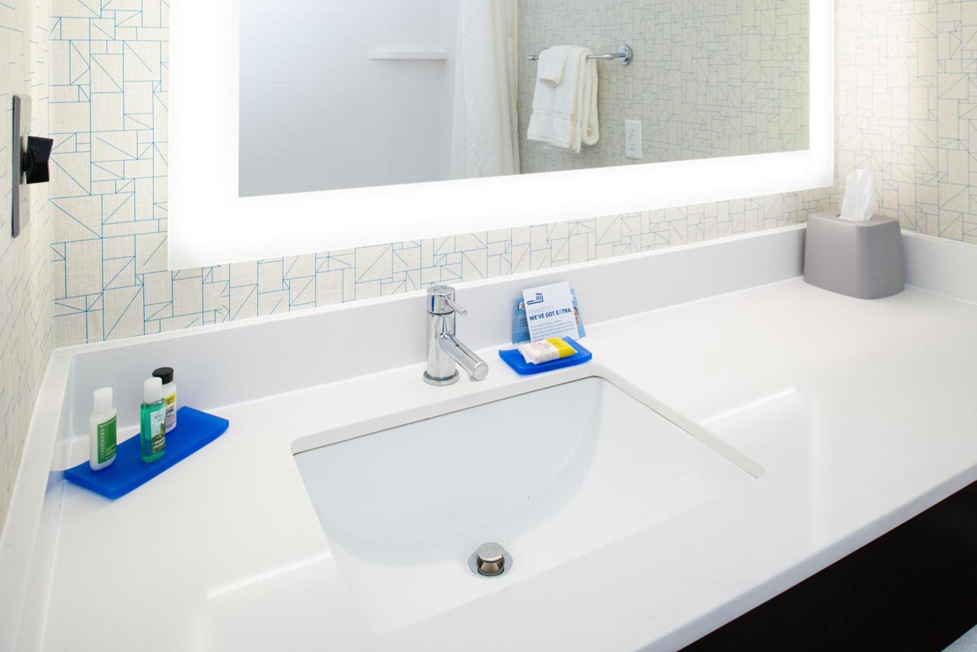 Holiday Inn Express Cincinnati West by IHG photo 8