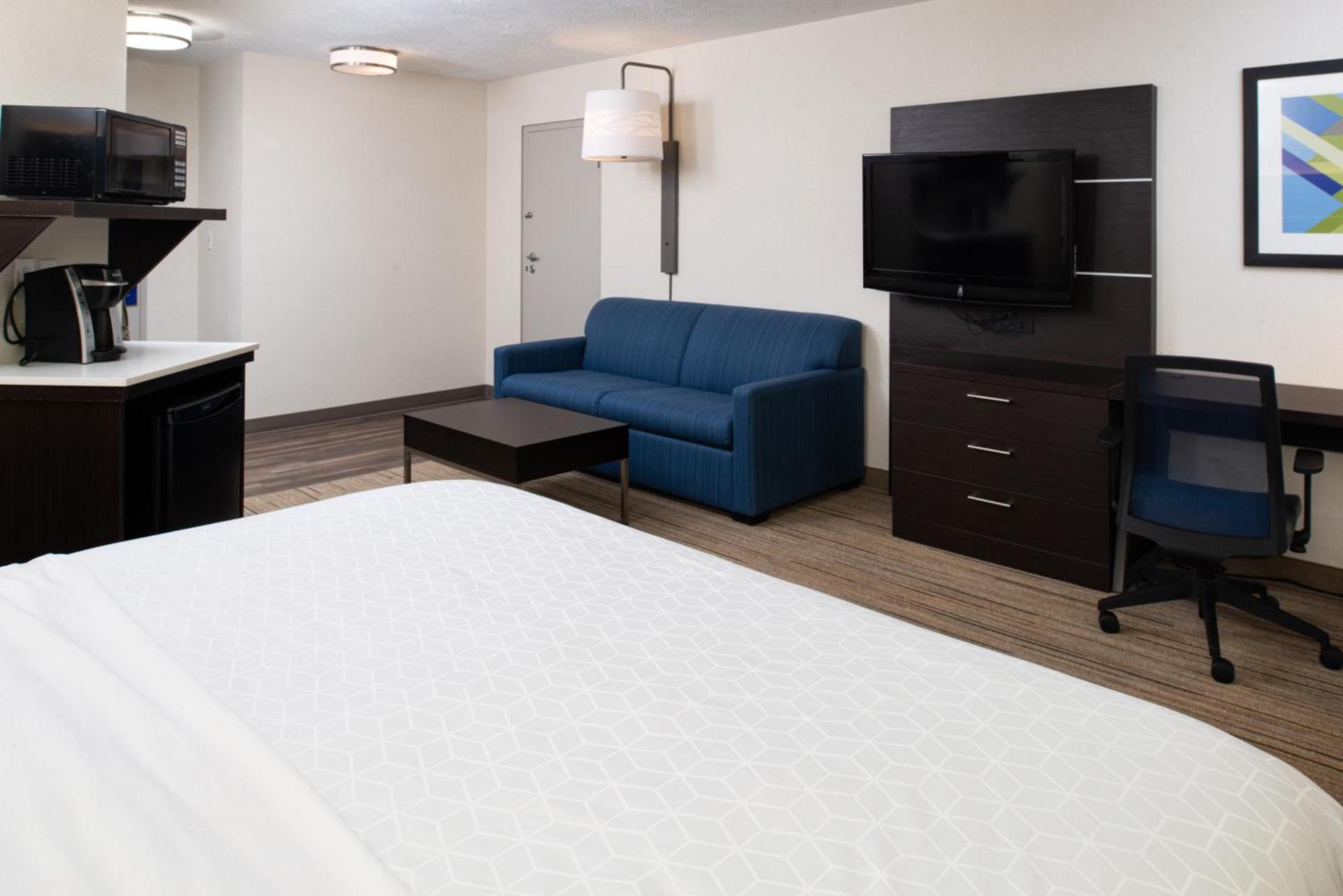 Holiday Inn Express Cincinnati West by IHG photo 13