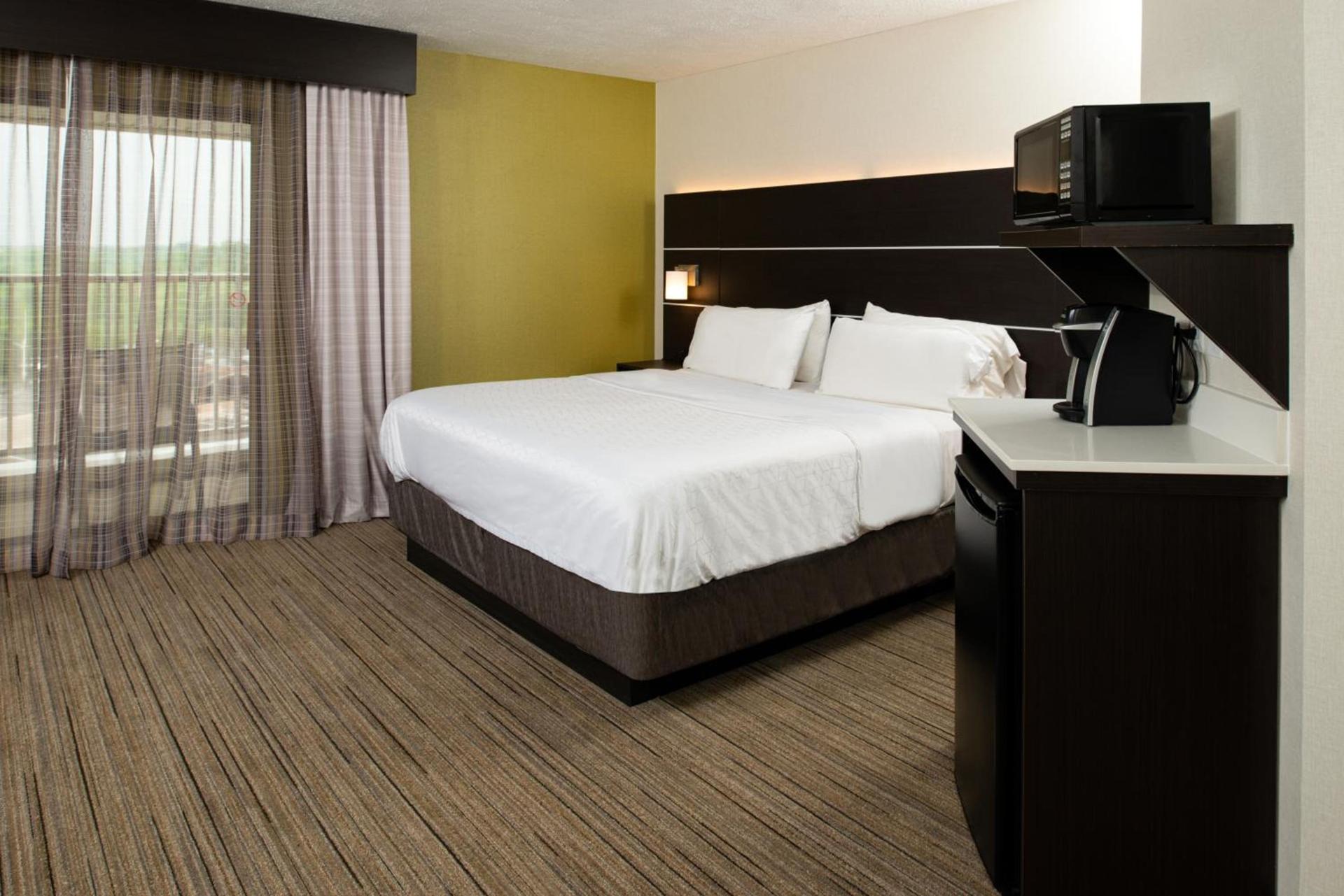 Holiday Inn Express Cincinnati West by IHG photo 19