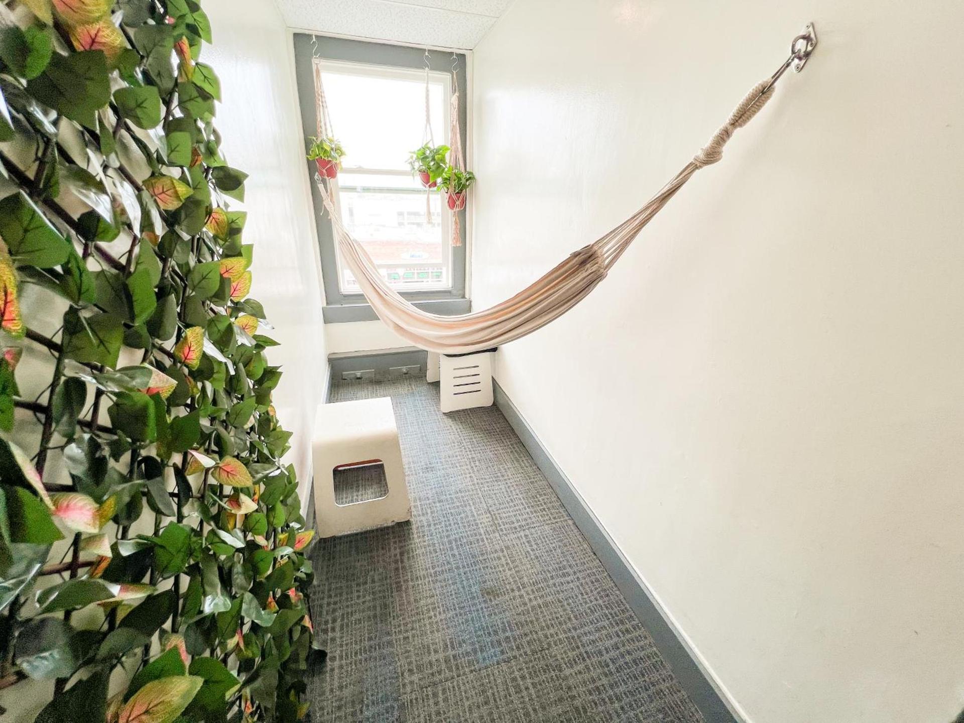 ITH Hermosa Beach Surf Hostel LAX photo 50