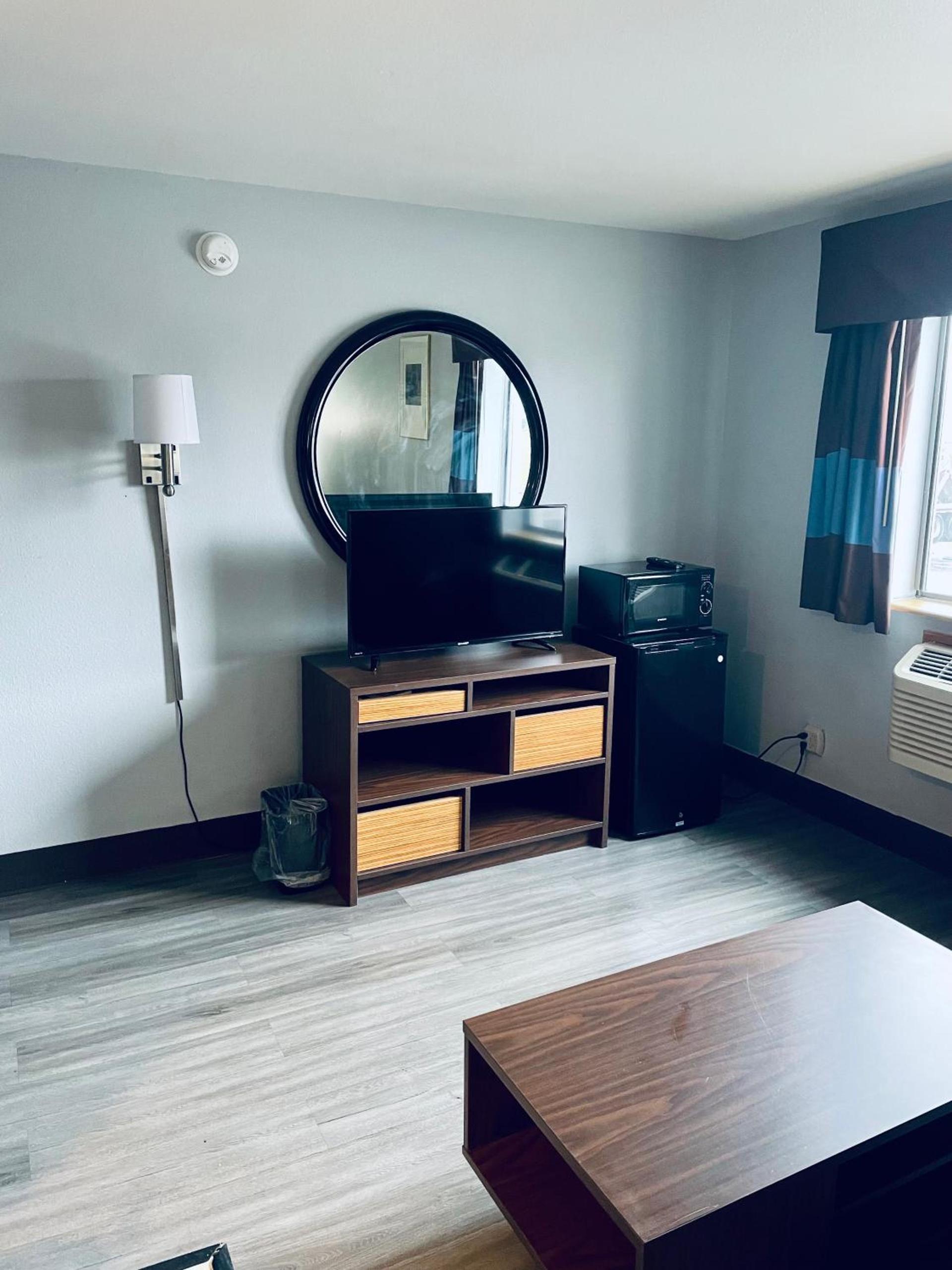 Super 8 by Wyndham Corbin KY photo 21