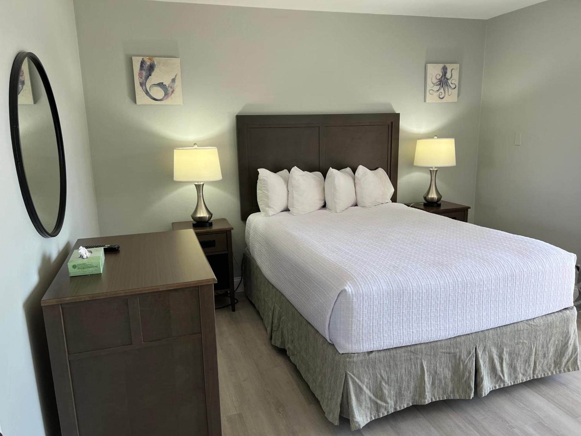Marco Island Lakeside Inn photo 17